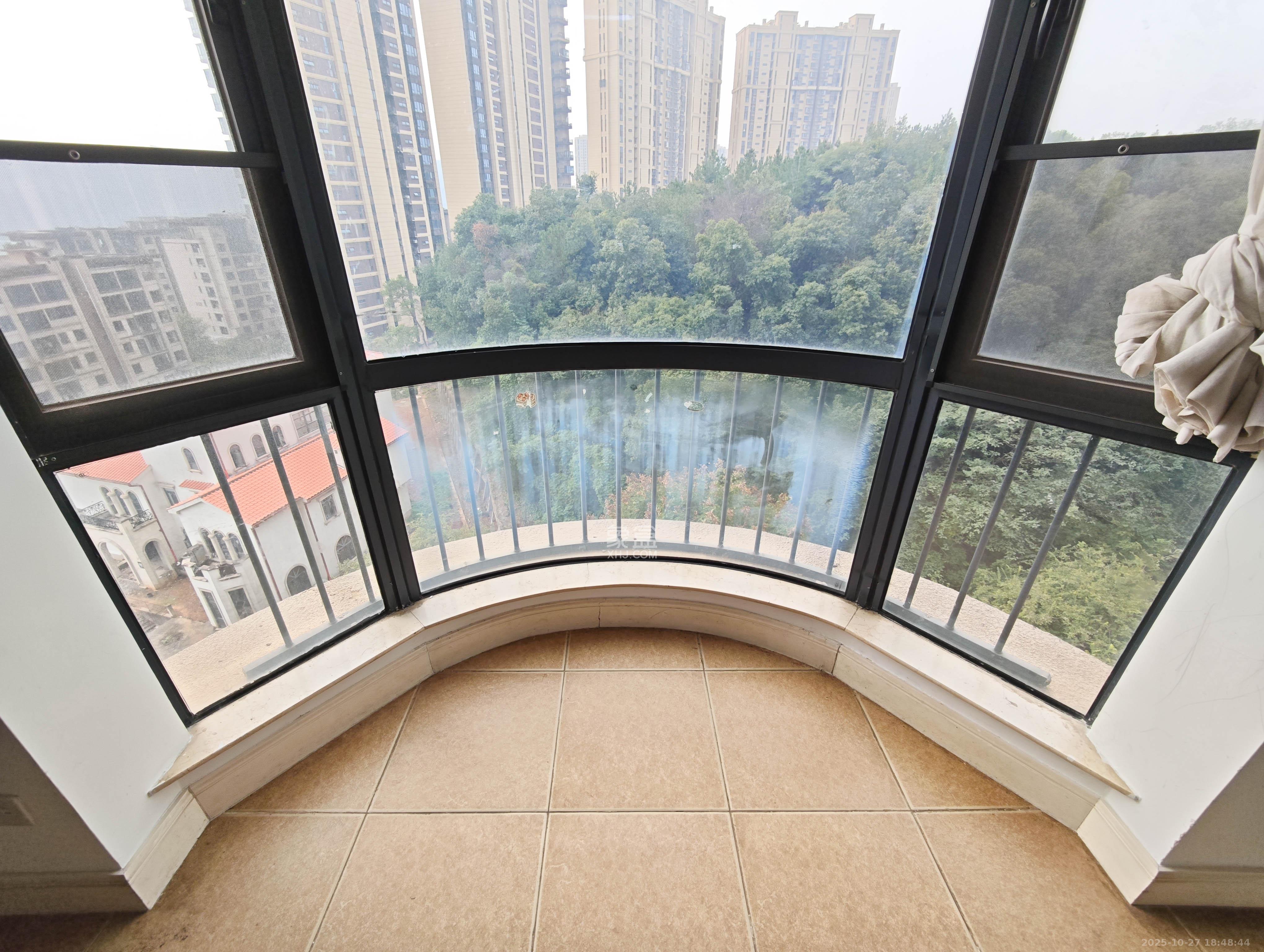 保利城（中航城国际社区、郡原美村）  2室2厅1卫    59.0万阳台