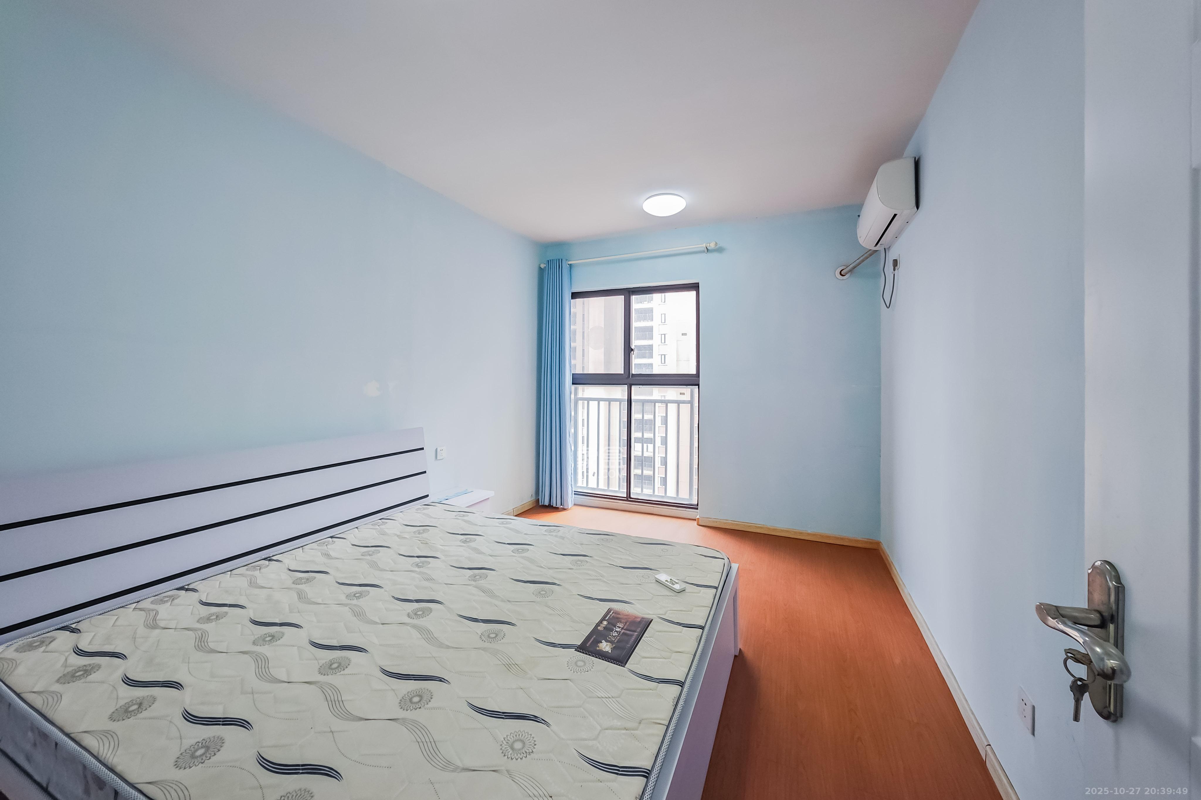 旭辉香樟公馆  2室2厅1卫    69.0万卧室