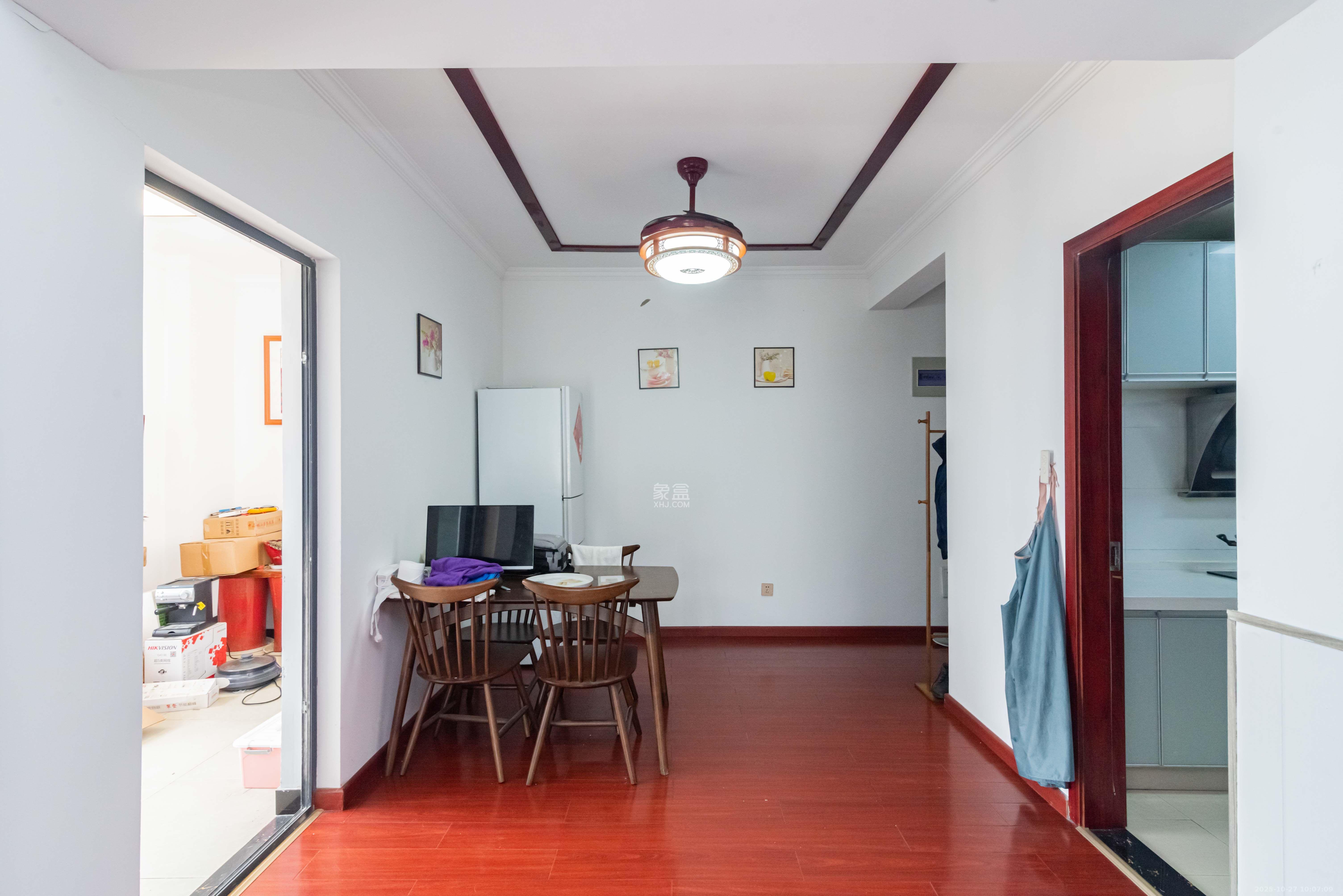 宜家湘颂(景致雅苑)  3室2厅1卫    2200.0元/月 宜家湘颂(景致雅苑)  3室2厅1卫    2200.0元/月室内图