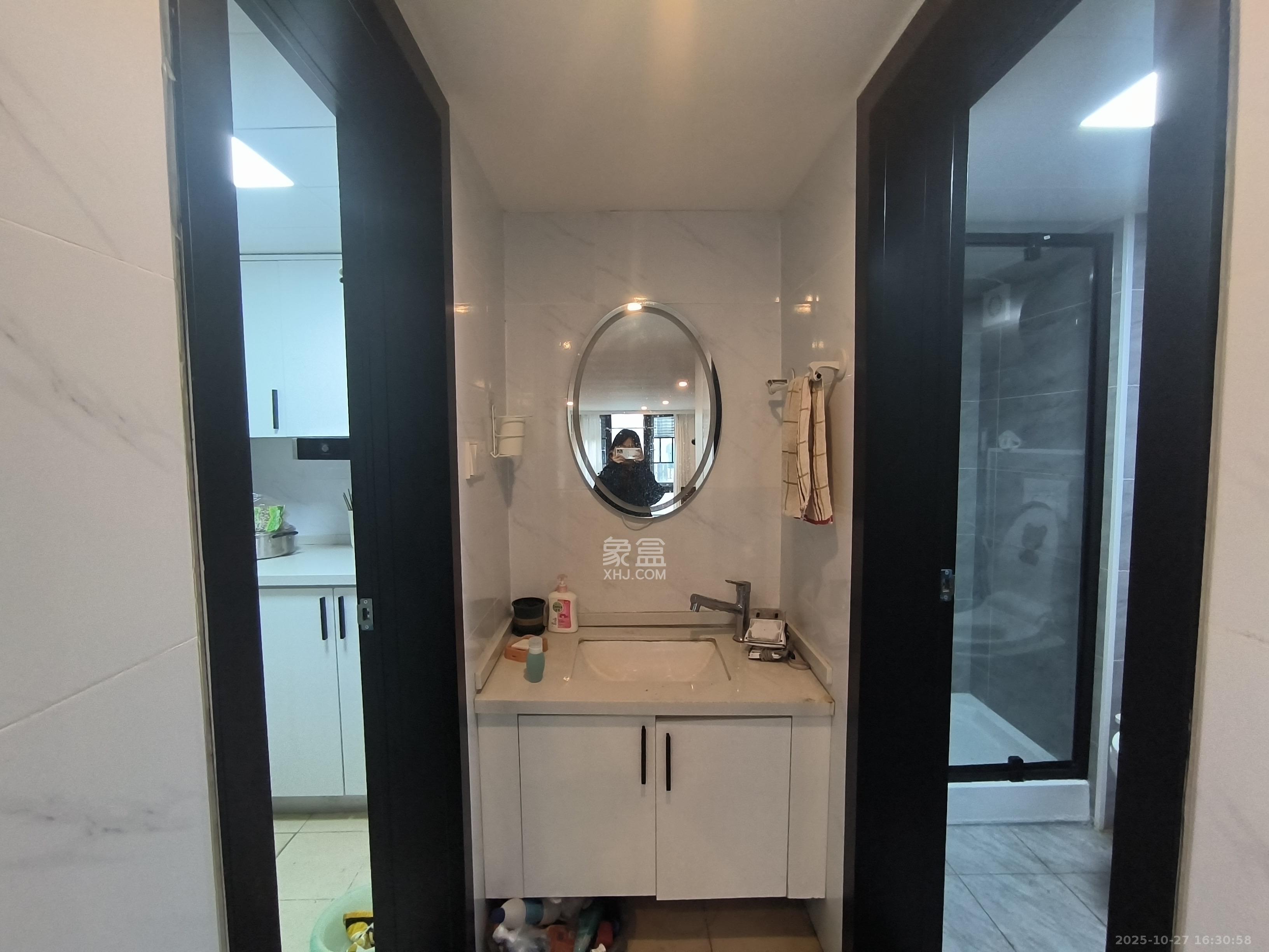 越秀悦湖台 2室1厅1卫 2400.0元/月 越秀悦湖台 2室1厅1卫 2400.0元/月室内图