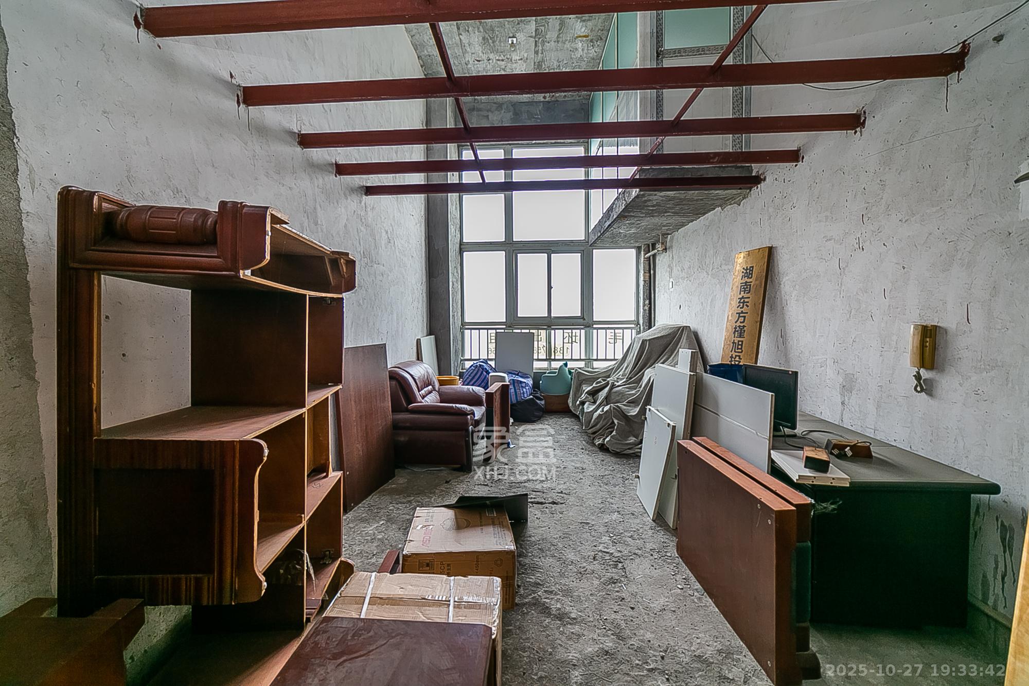 他城(天鸿时代公寓) 1室1厅1卫 24.0万 他城(天鸿时代公寓) 1室1厅1卫 24.0万卧室