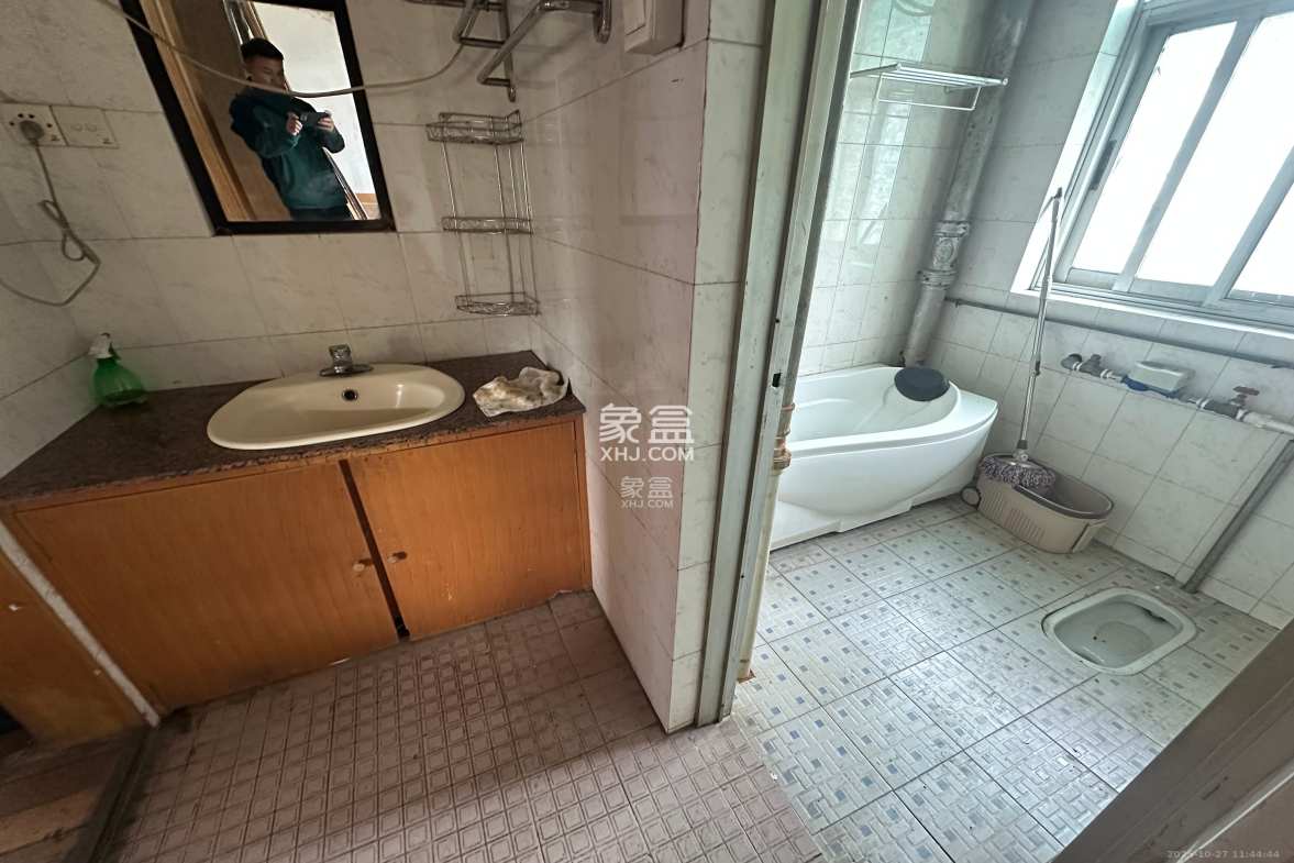 长沙理工大学东院西院 3室2厅2卫 2000.0元/月 长沙理工大学东院西院 3室2厅2卫 2000.0元/月室内图