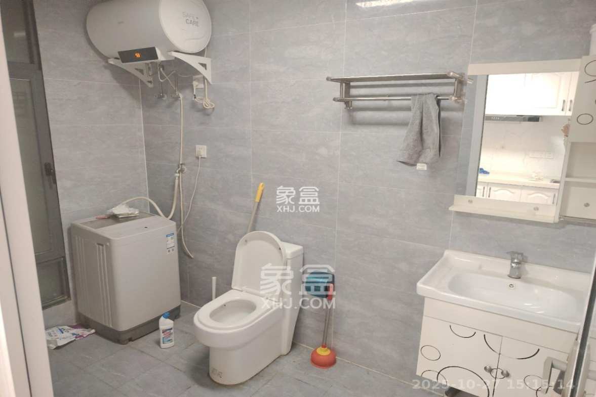 奥克斯滨仕花园(奥克斯洋湖广场/奥克斯中心) 1室0厅0卫 1600.0元/月 奥克斯滨仕花园(奥克斯洋湖广场/奥克斯中心) 1室0厅0卫 1600.0元/月室内图