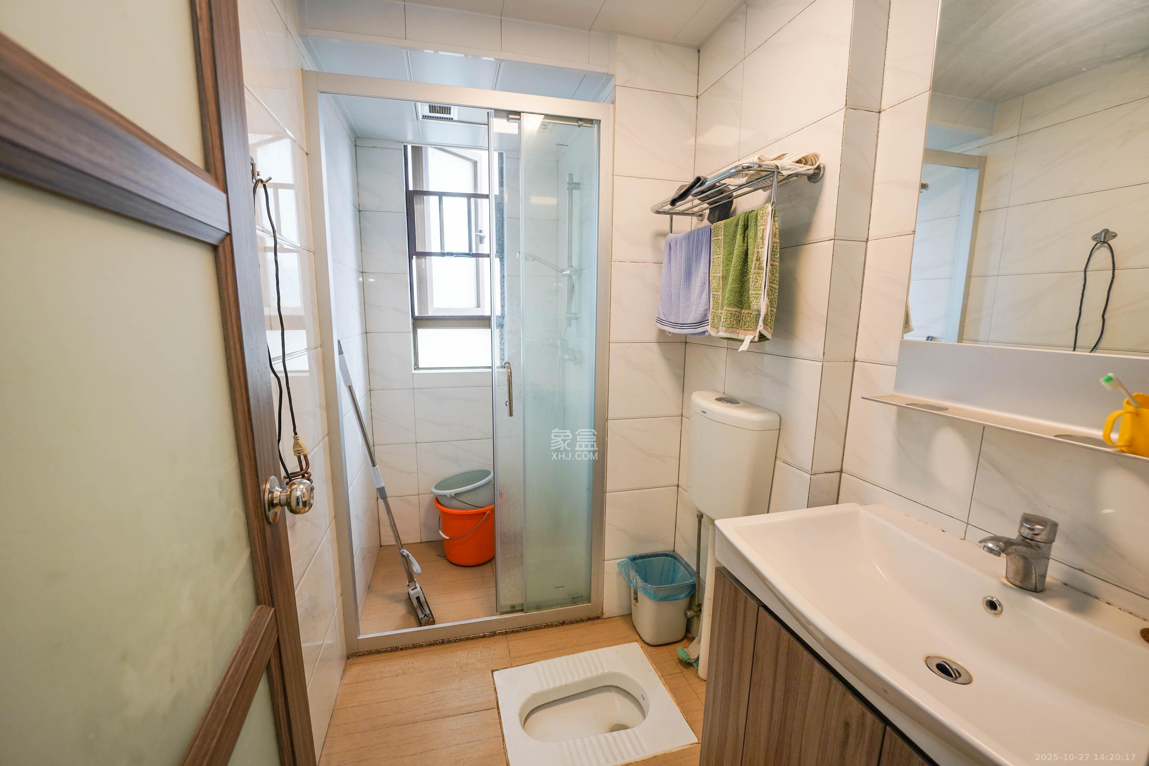 碧桂园公园壹号(凯怡茗苑)  3室2厅2卫    82.0万 碧桂园公园壹号(凯怡茗苑)  3室2厅2卫    82.0万卫生间