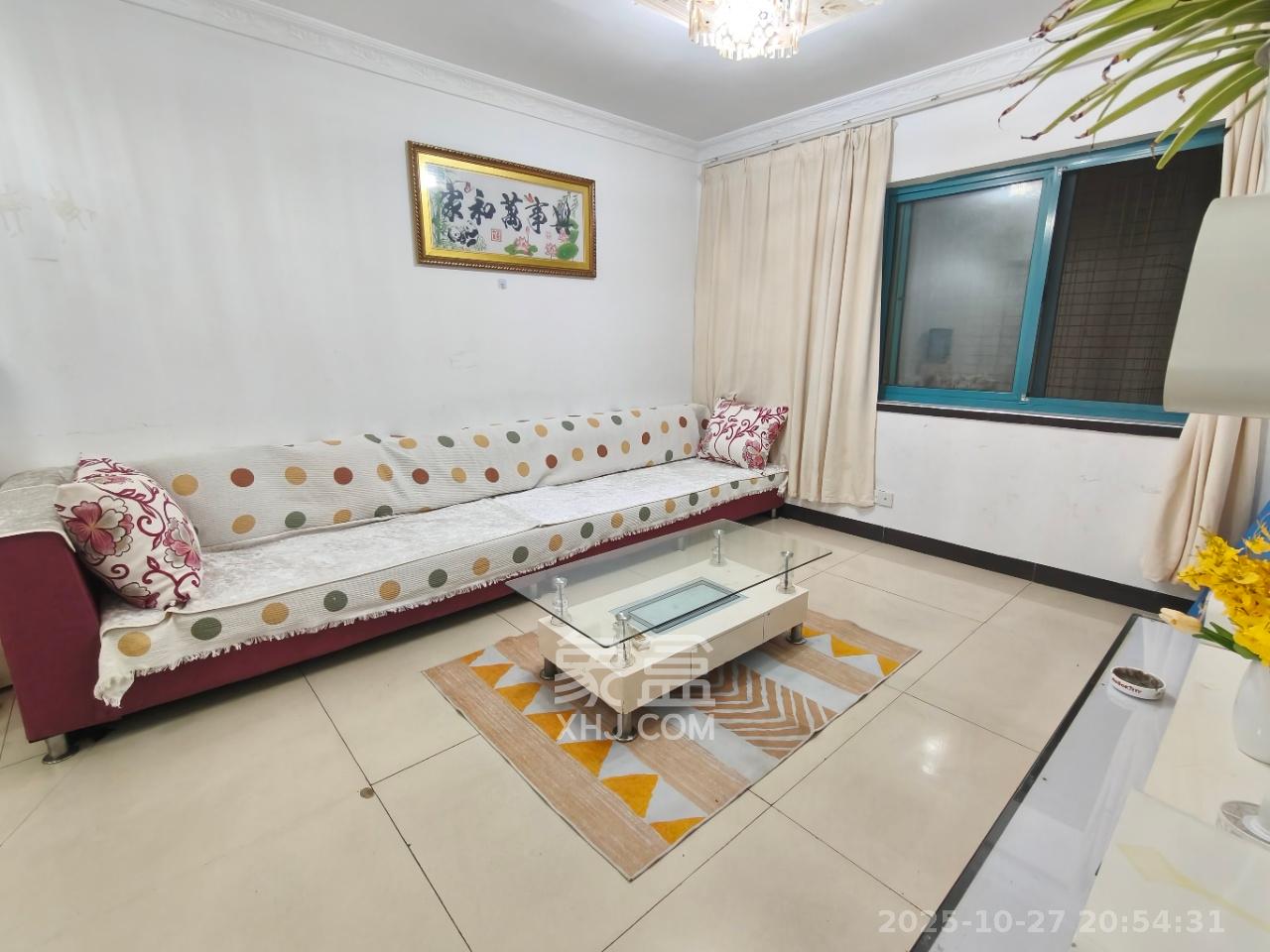 蝴蝶谷 2室2厅1卫 1400.0元/月 蝴蝶谷 2室2厅1卫 1400.0元/月室内图