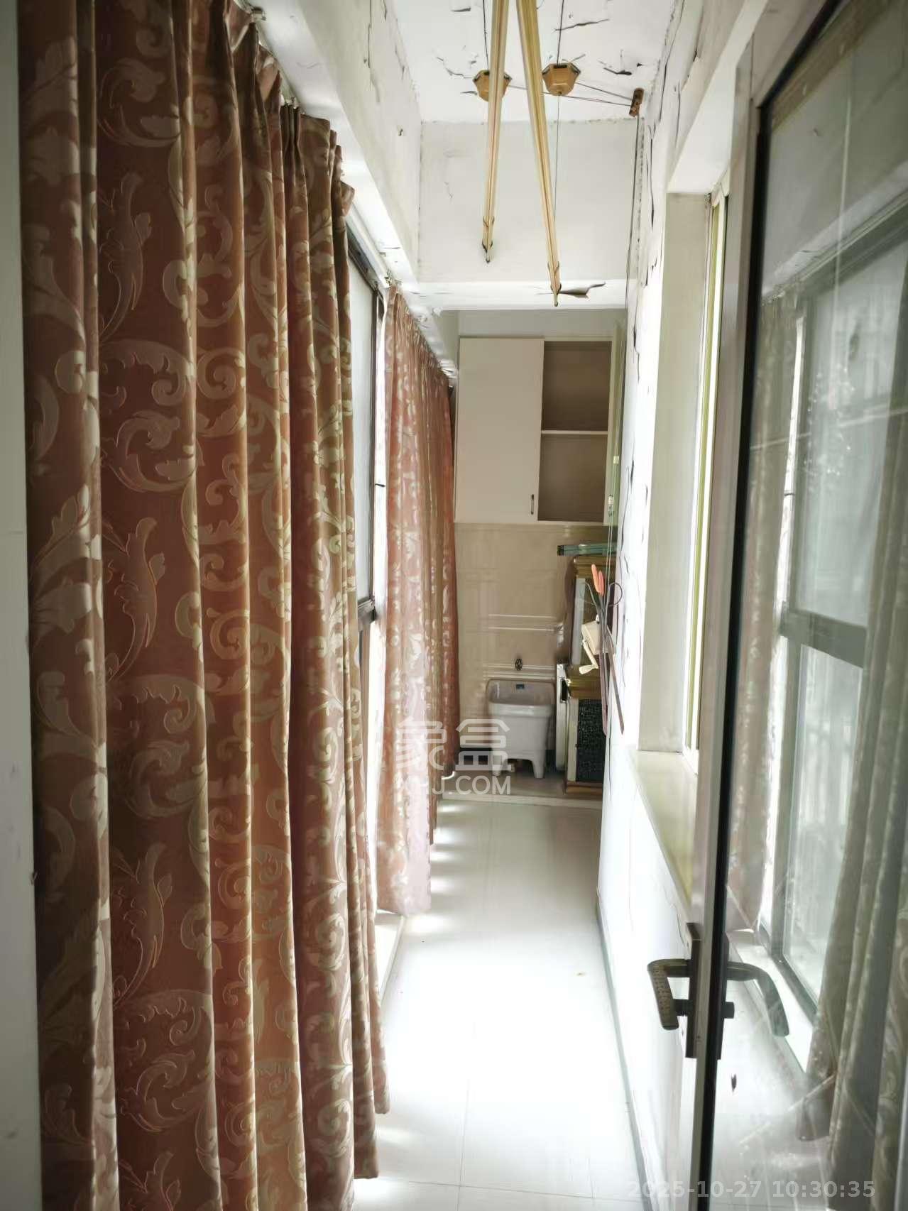 上河国际C区  3室2厅2卫    3000.0元/月 上河国际C区  3室2厅2卫    3000.0元/月室内图