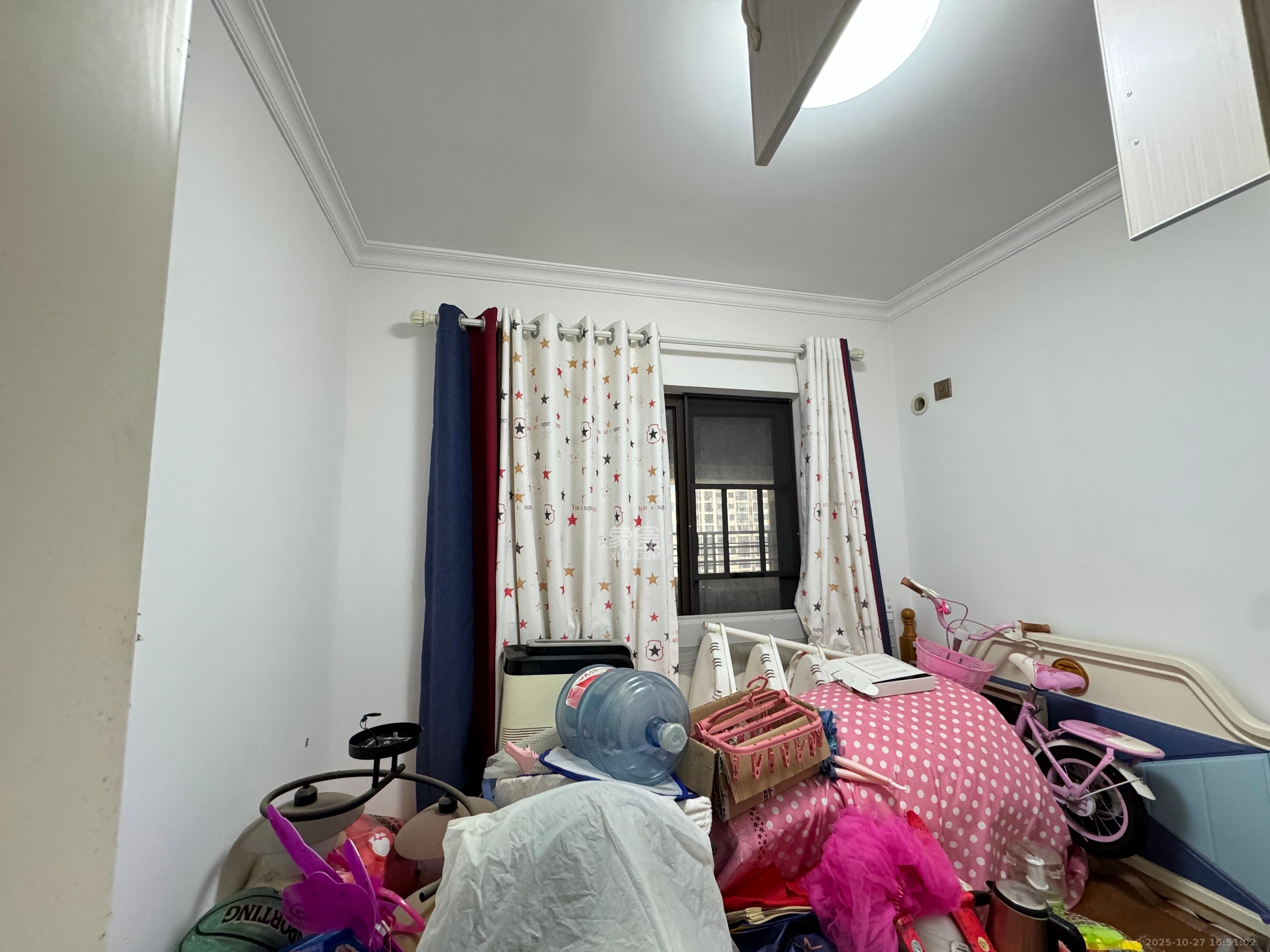 华润置地广场二期  2室2厅1卫    1850.0元/月室内图