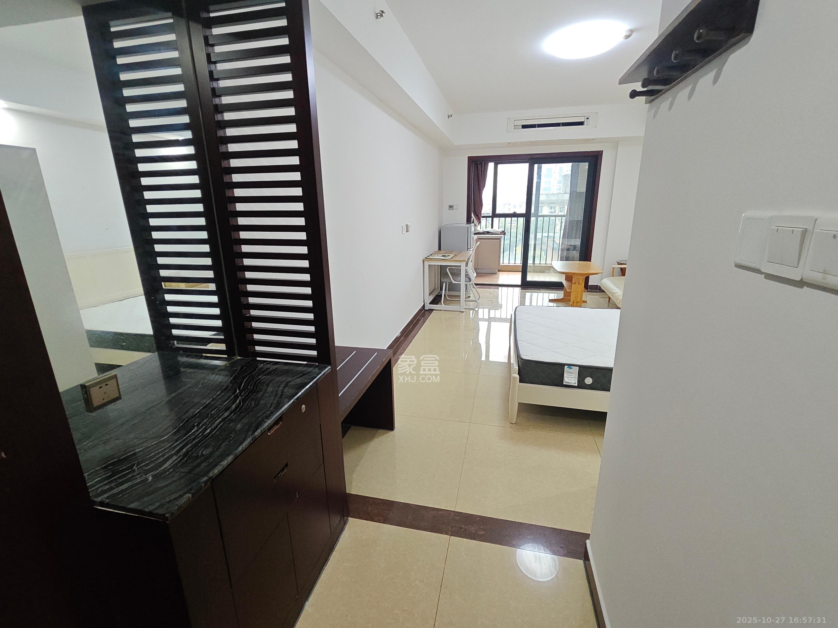 东塘瑞府  1室1厅1卫    1500.0元/月 东塘瑞府  1室1厅1卫    1500.0元/月室内图