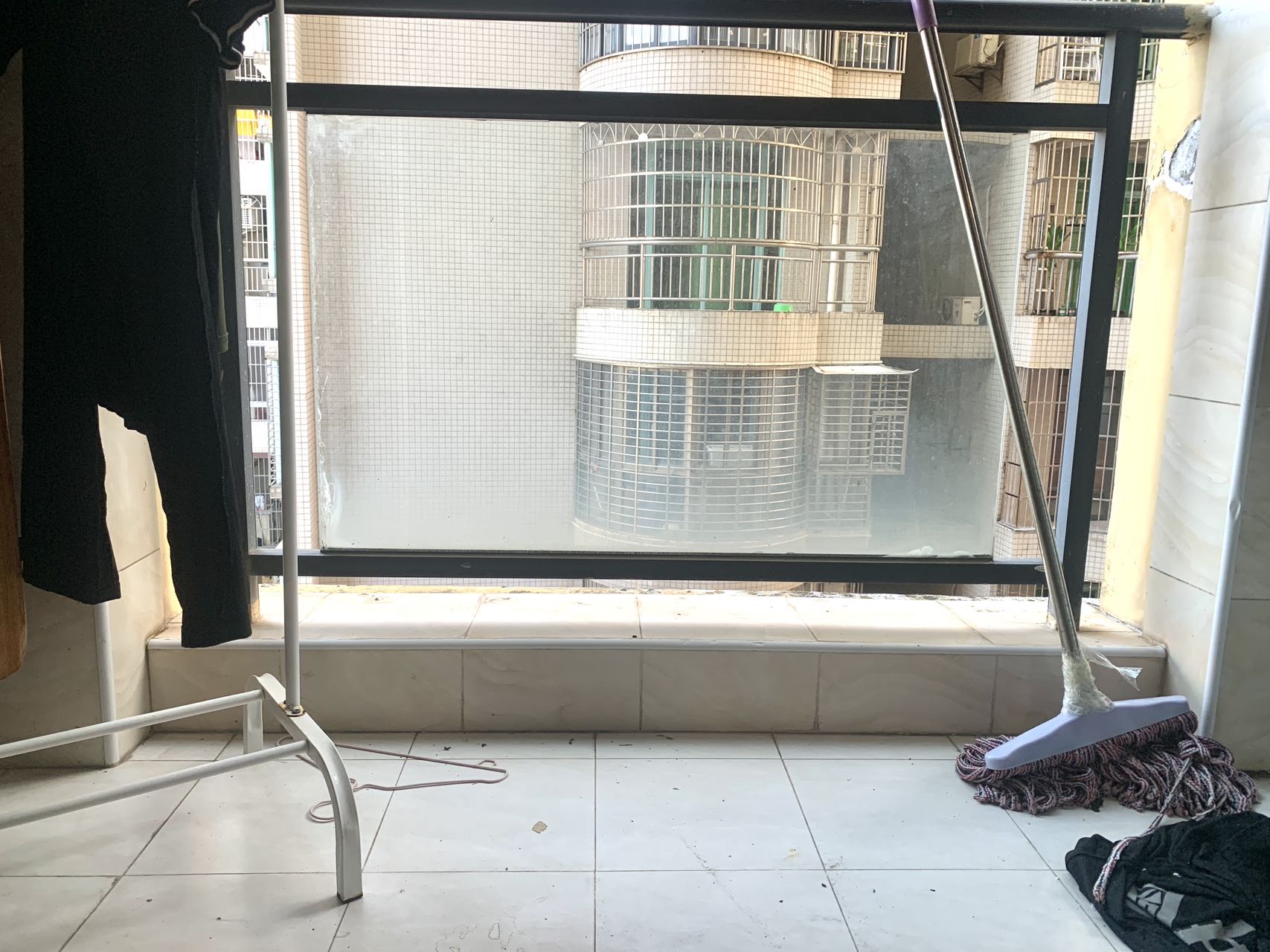 东线一号  1室0厅1卫    1400.0元/月室内图