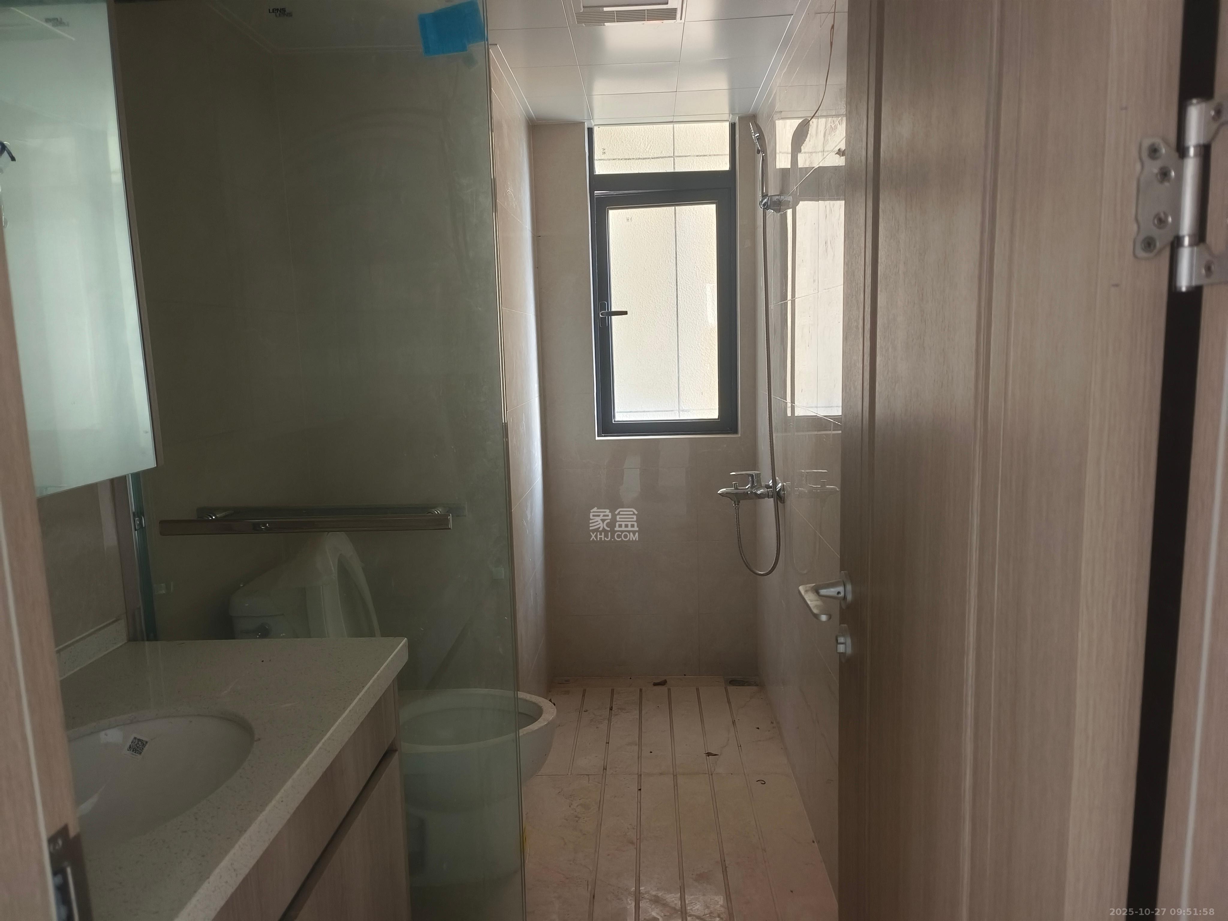 建投象山国际  3室2厅2卫    2800.0元/月室内图