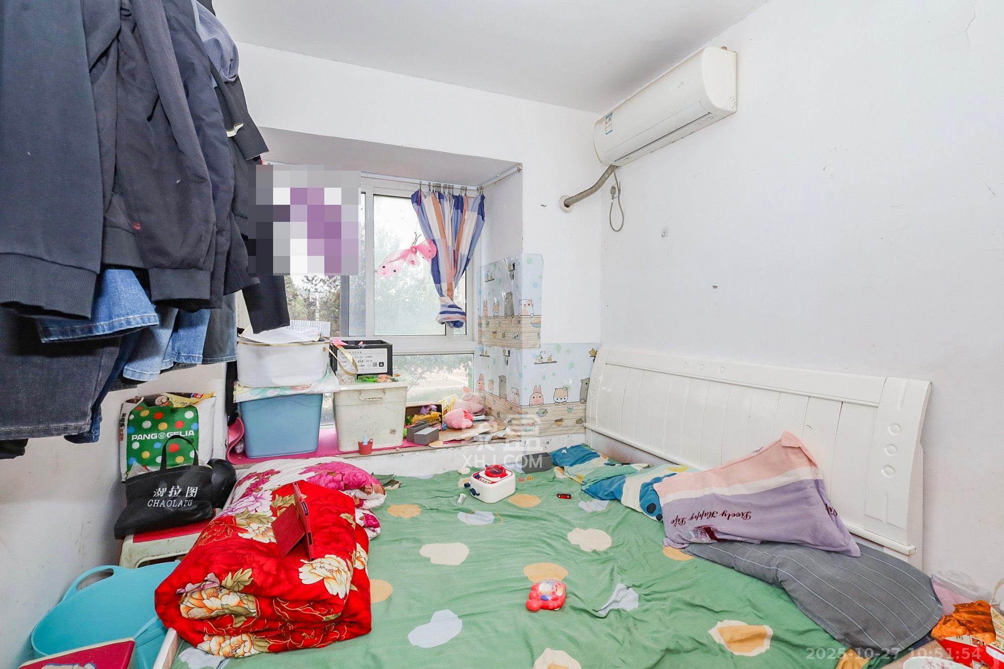 谷山乐园三期  3室2厅2卫    1800.0元/月室内图