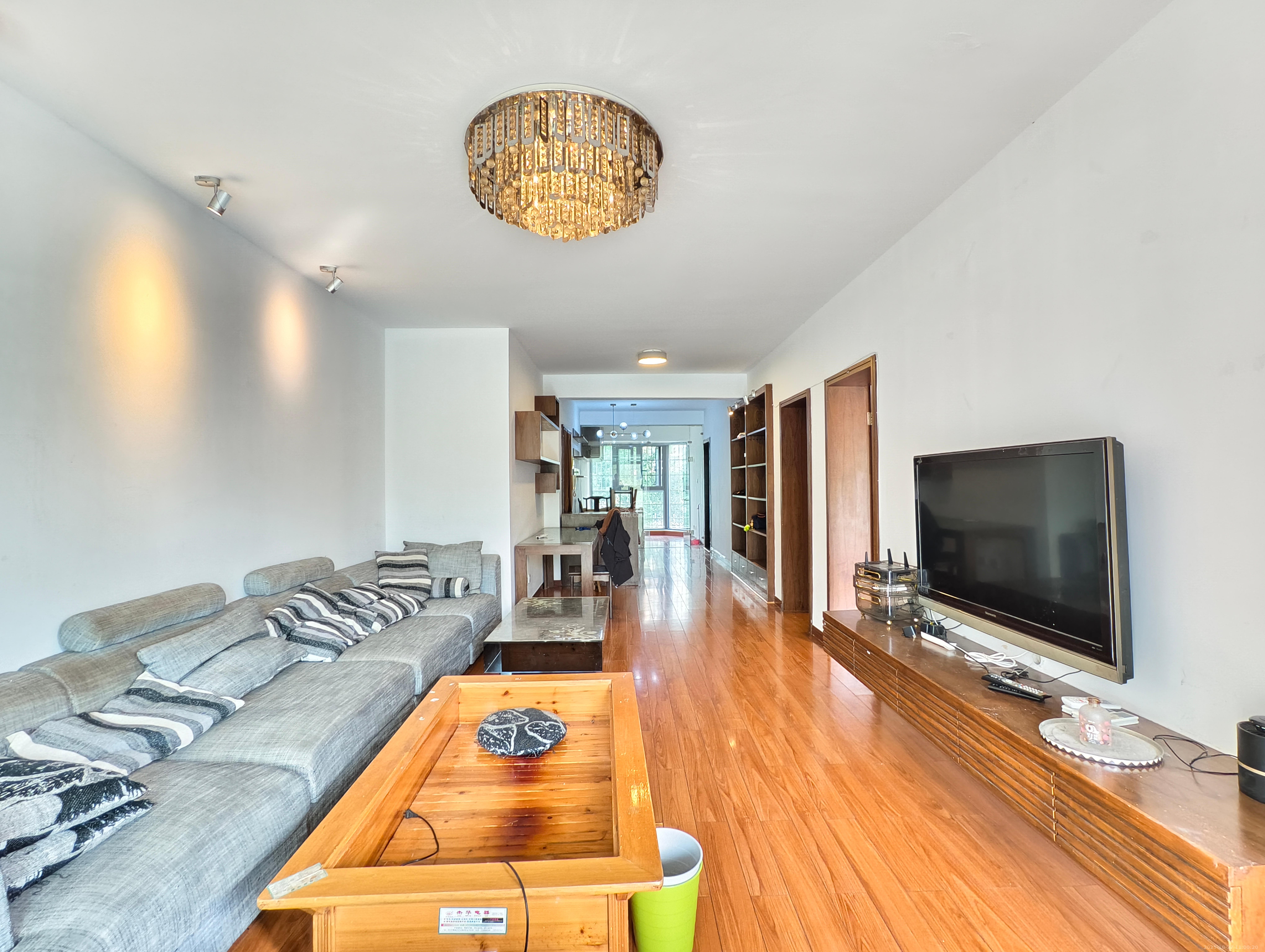 金色山庄 3室2厅1卫 2600.0元/月 金色山庄 3室2厅1卫 2600.0元/月室内图