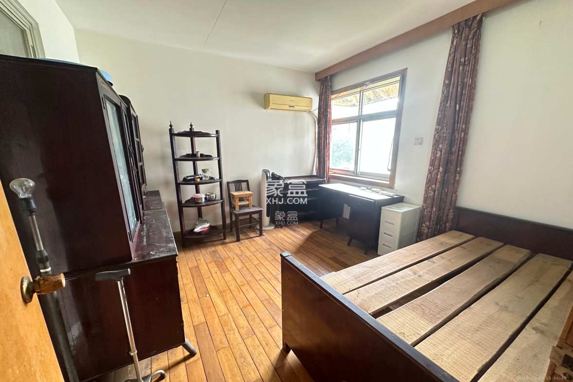 长沙理工大学东院西院 3室2厅2卫 2000.0元/月 长沙理工大学东院西院 3室2厅2卫 2000.0元/月室内图