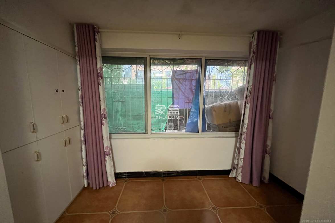 福乐凯公寓 2室2厅1卫 2500.0元/月 福乐凯公寓 2室2厅1卫 2500.0元/月室内图