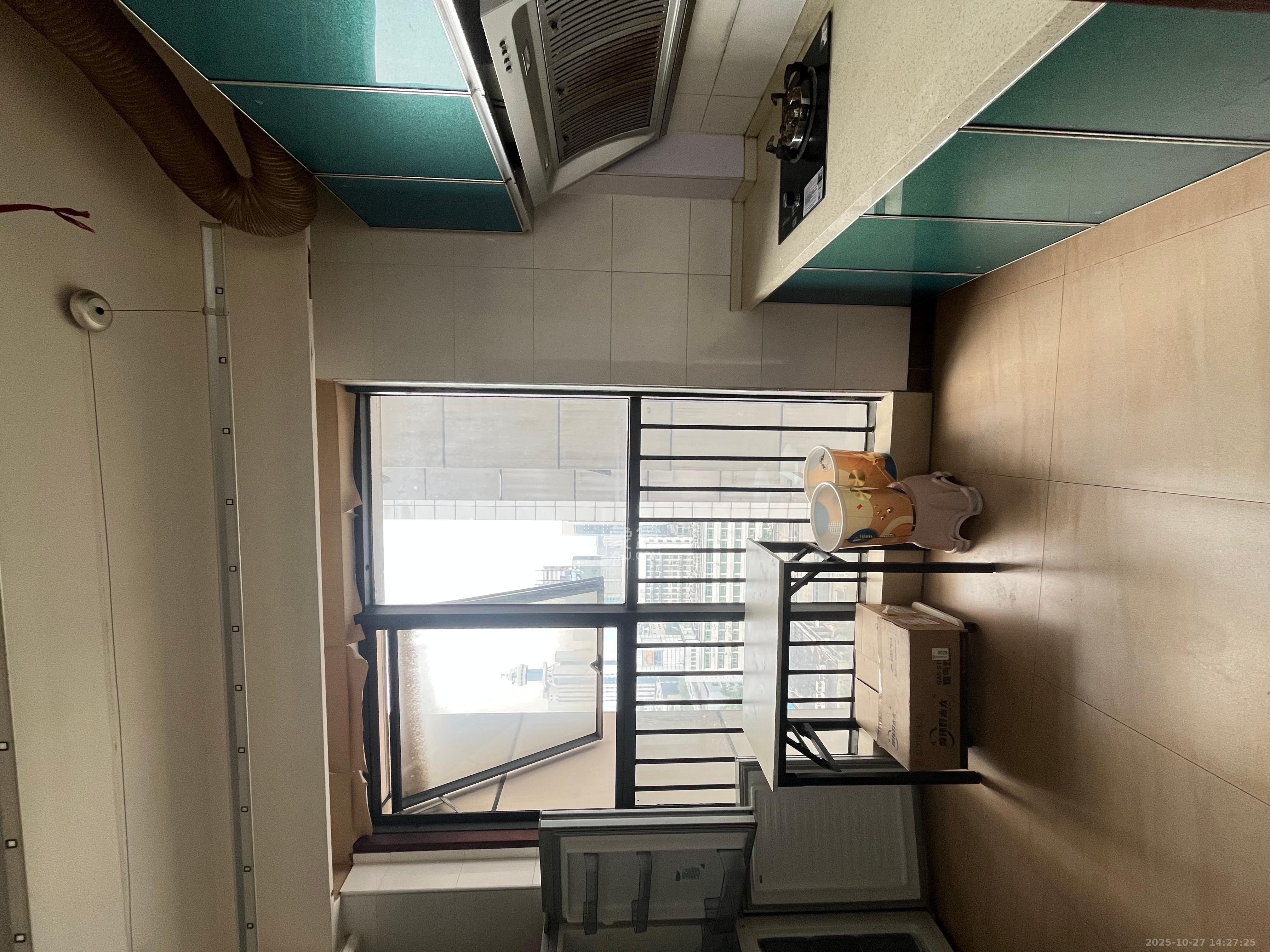 东塘瑞府  1室1厅1卫    1600.0元/月室内图