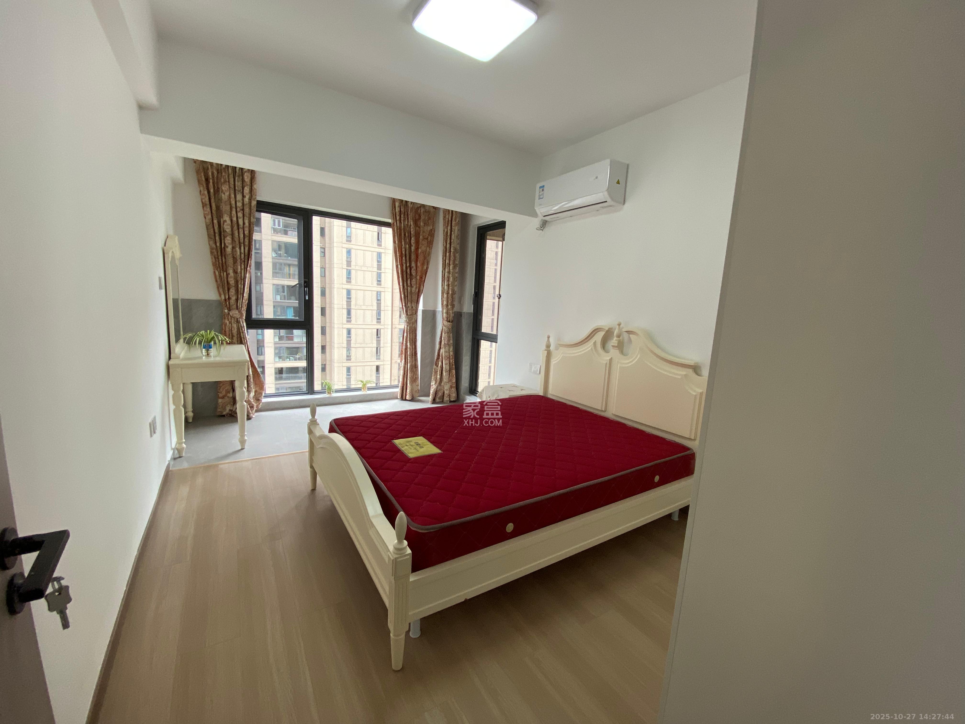 建发中央公园(建发美地) 2室2厅1卫 3200.0元/月 建发中央公园(建发美地) 2室2厅1卫 3200.0元/月室内图