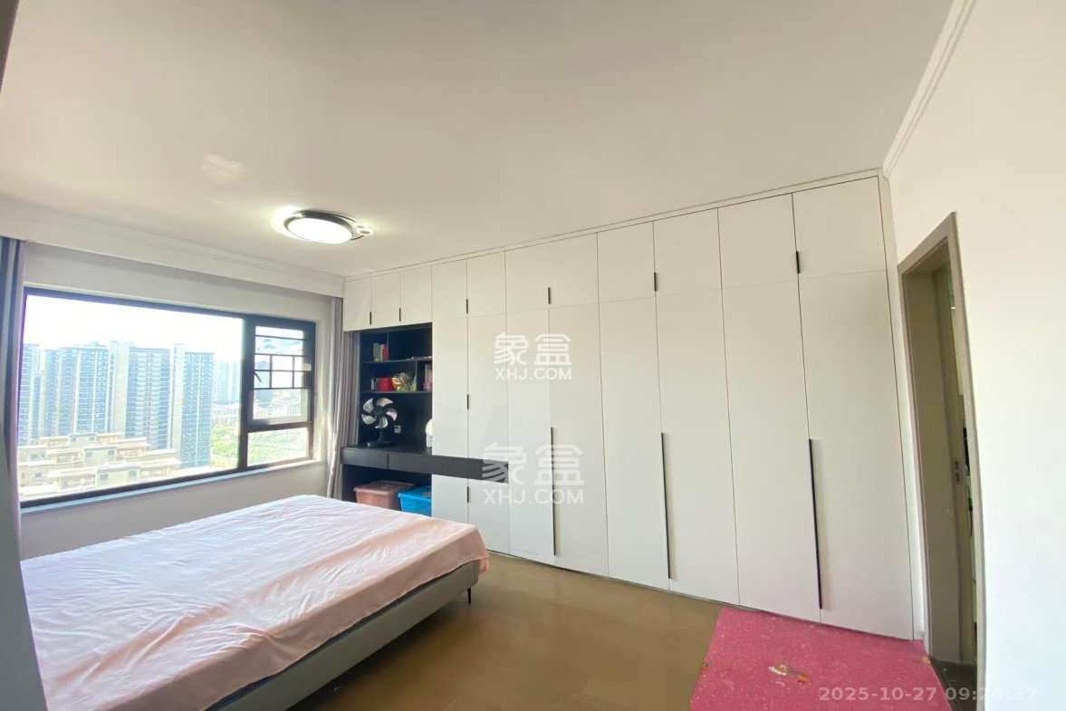 春晖花园 3室2厅2卫 2200.0元/月 春晖花园 3室2厅2卫 2200.0元/月室内图