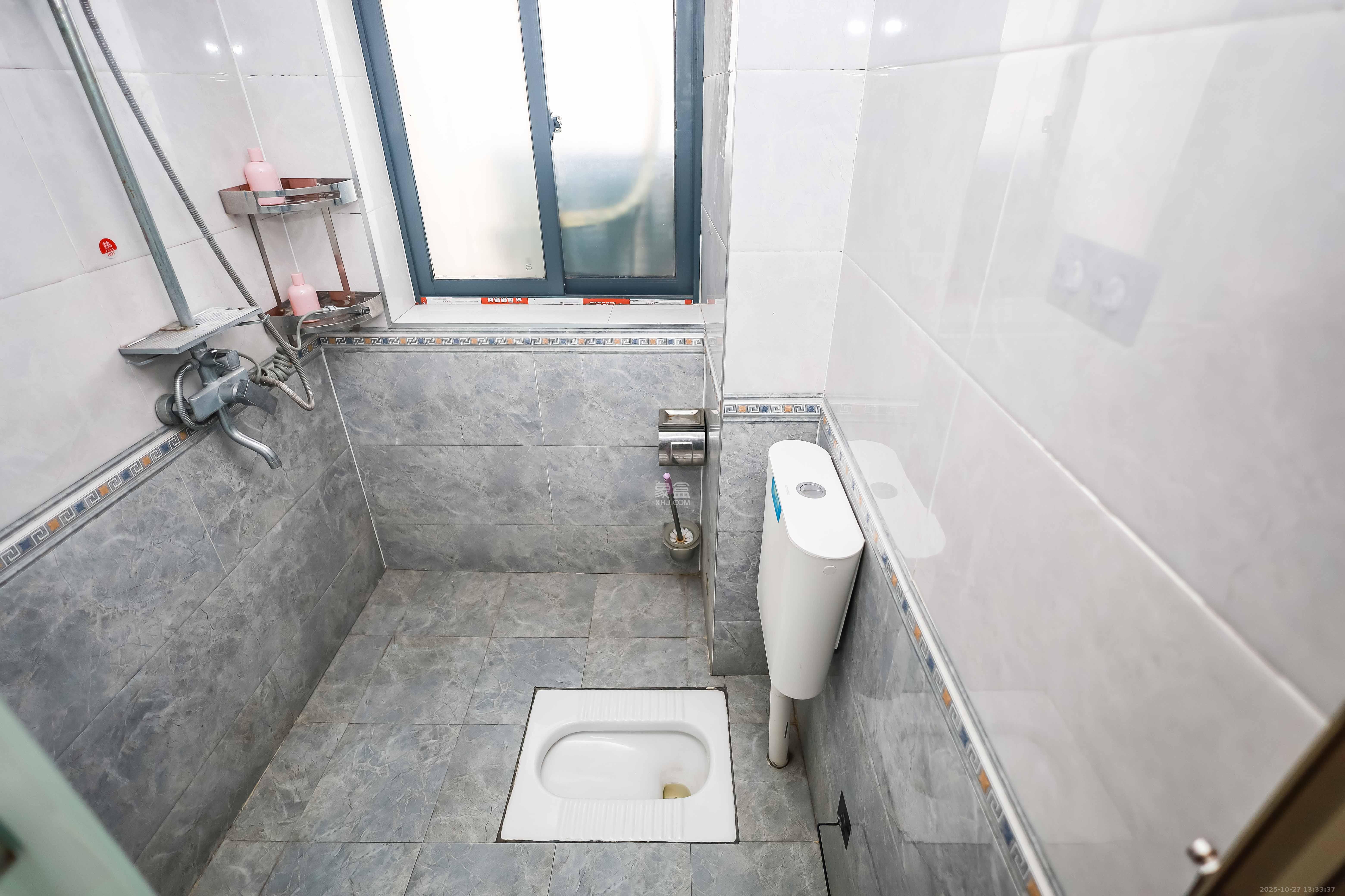 天麓尚层 3室2厅2卫 88.0万 天麓尚层 3室2厅2卫 88.0万卫生间