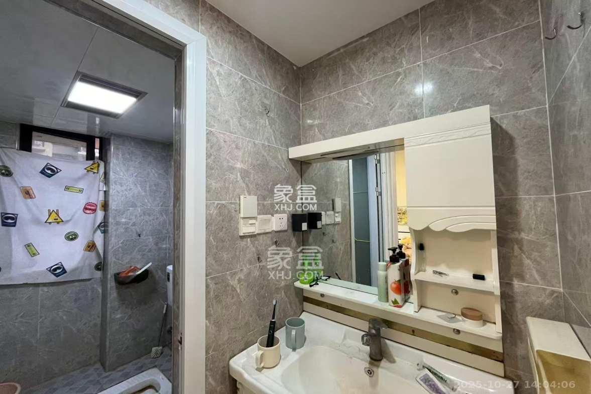 梅溪湖合能璞丽 3室2厅1卫 2300.0元/月 梅溪湖合能璞丽 3室2厅1卫 2300.0元/月室内图