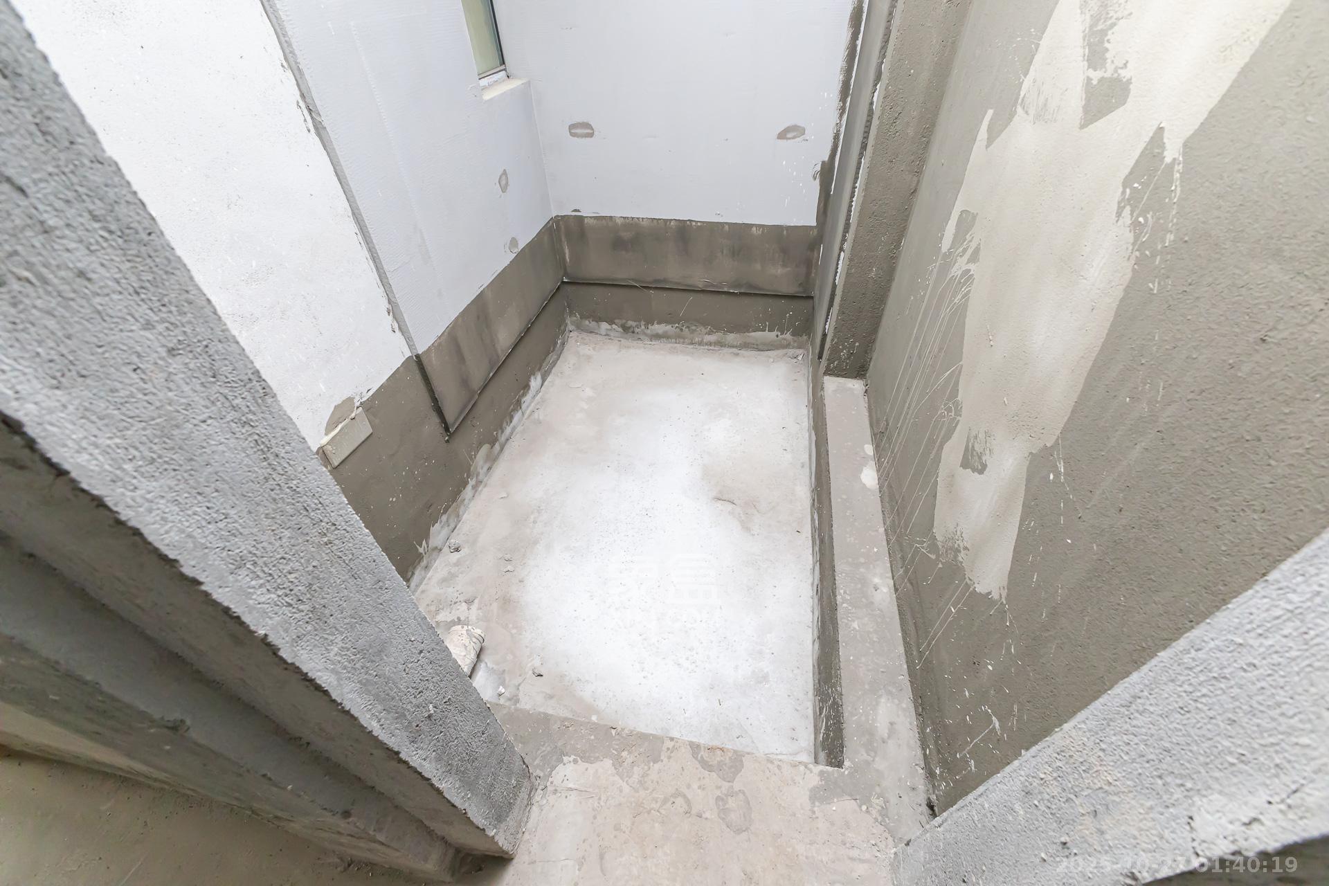 明发阅江悦府  4室2厅2卫    95.0万卫生间