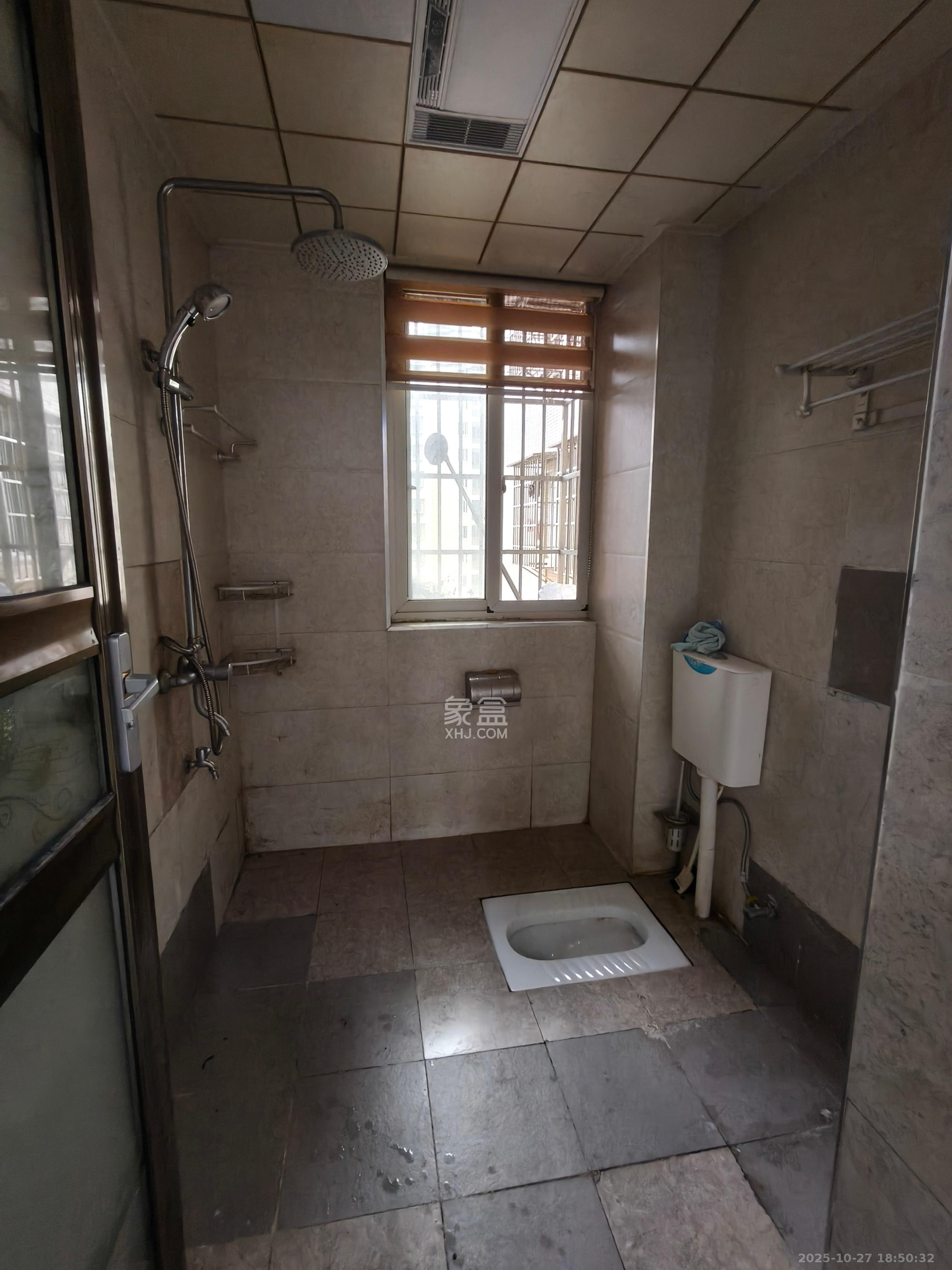 星城新宇黎锦苑 3室2厅2卫 2600.0元/月 星城新宇黎锦苑 3室2厅2卫 2600.0元/月室内图