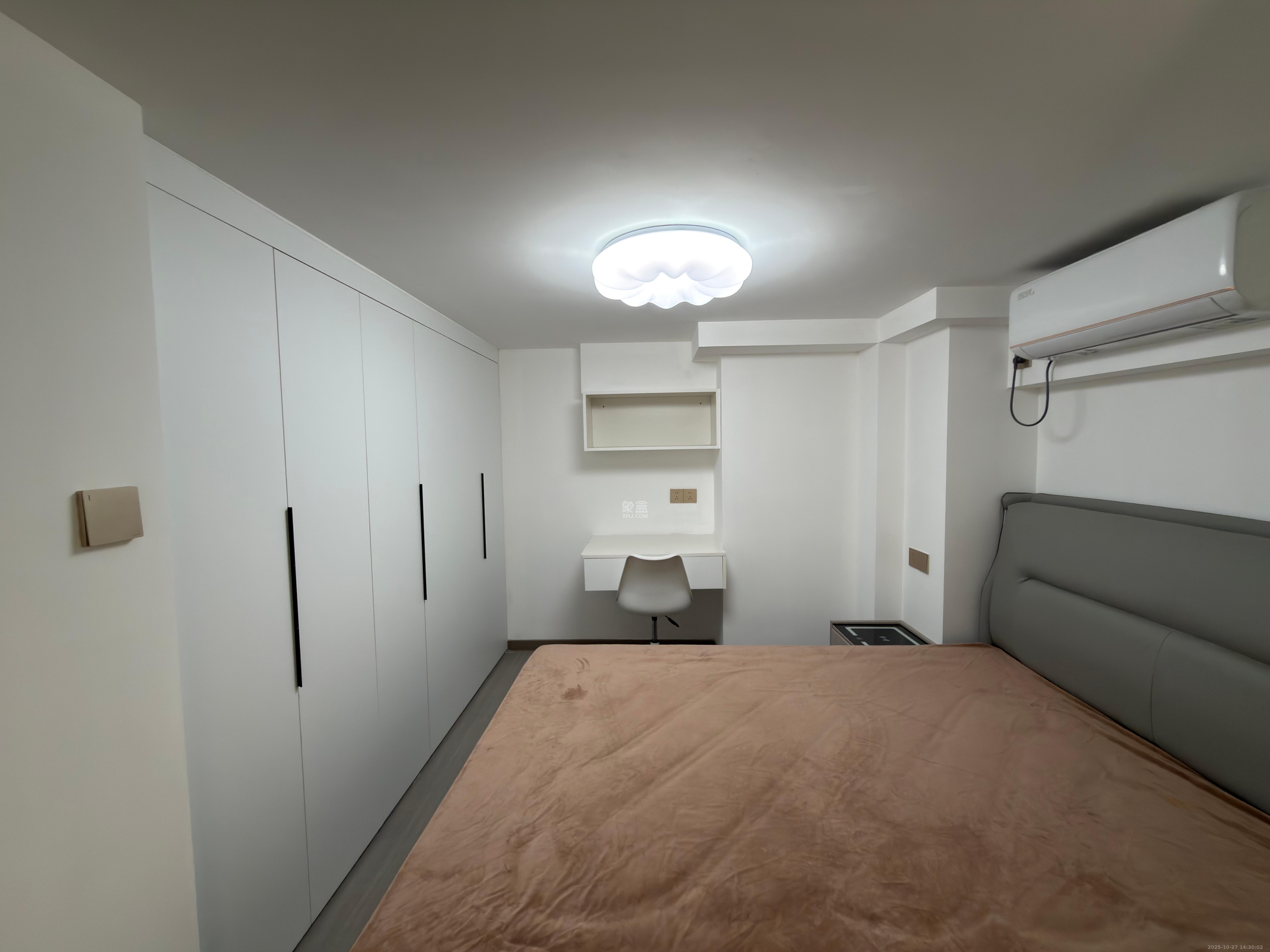 时代MOMA云PARK  2室1厅1卫    2700.0元/月 时代MOMA云PARK  2室1厅1卫    2700.0元/月室内图