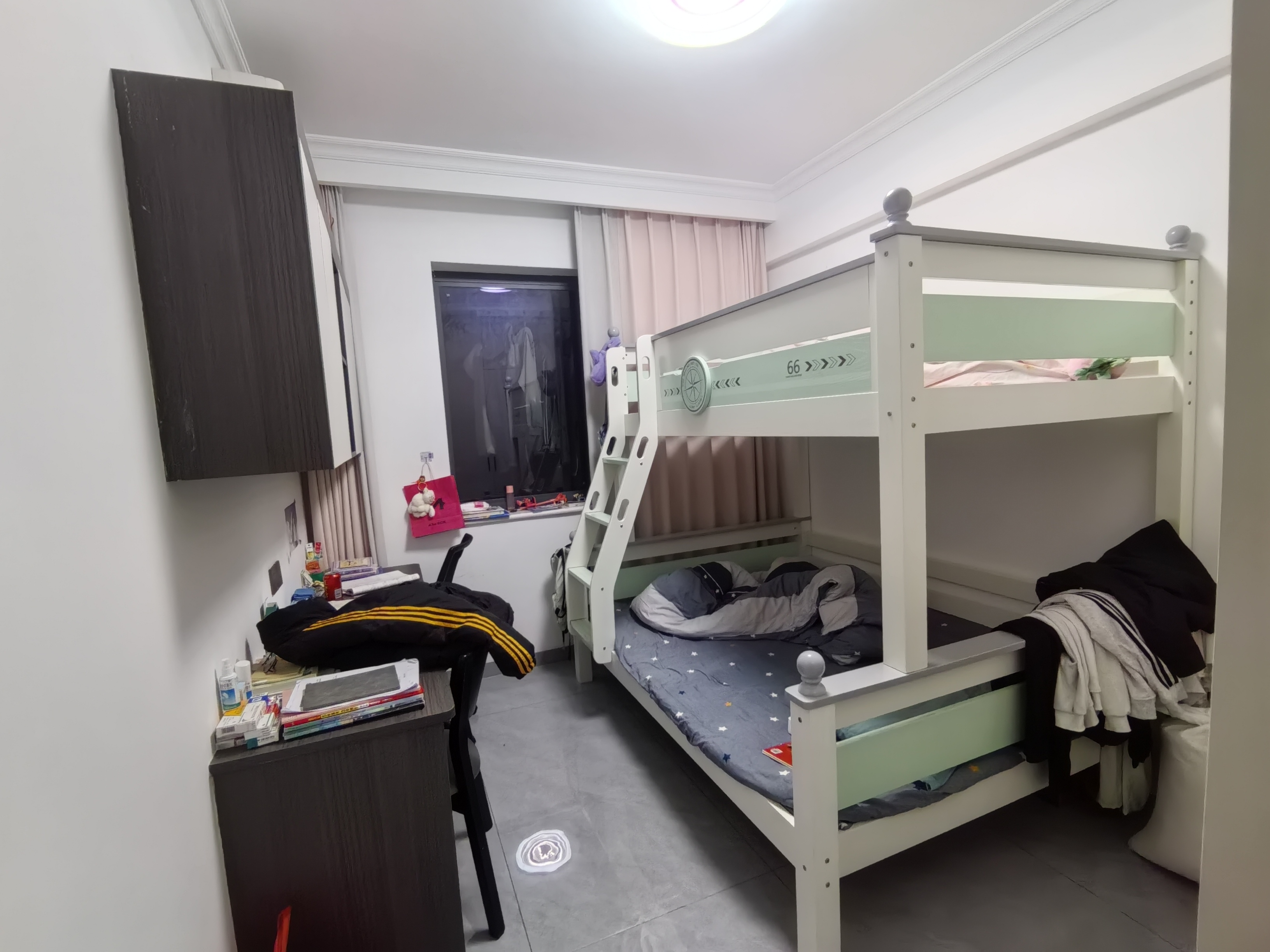 大汉龙城 3室2厅2卫 75.8万 大汉龙城 3室2厅2卫 75.8万卧室