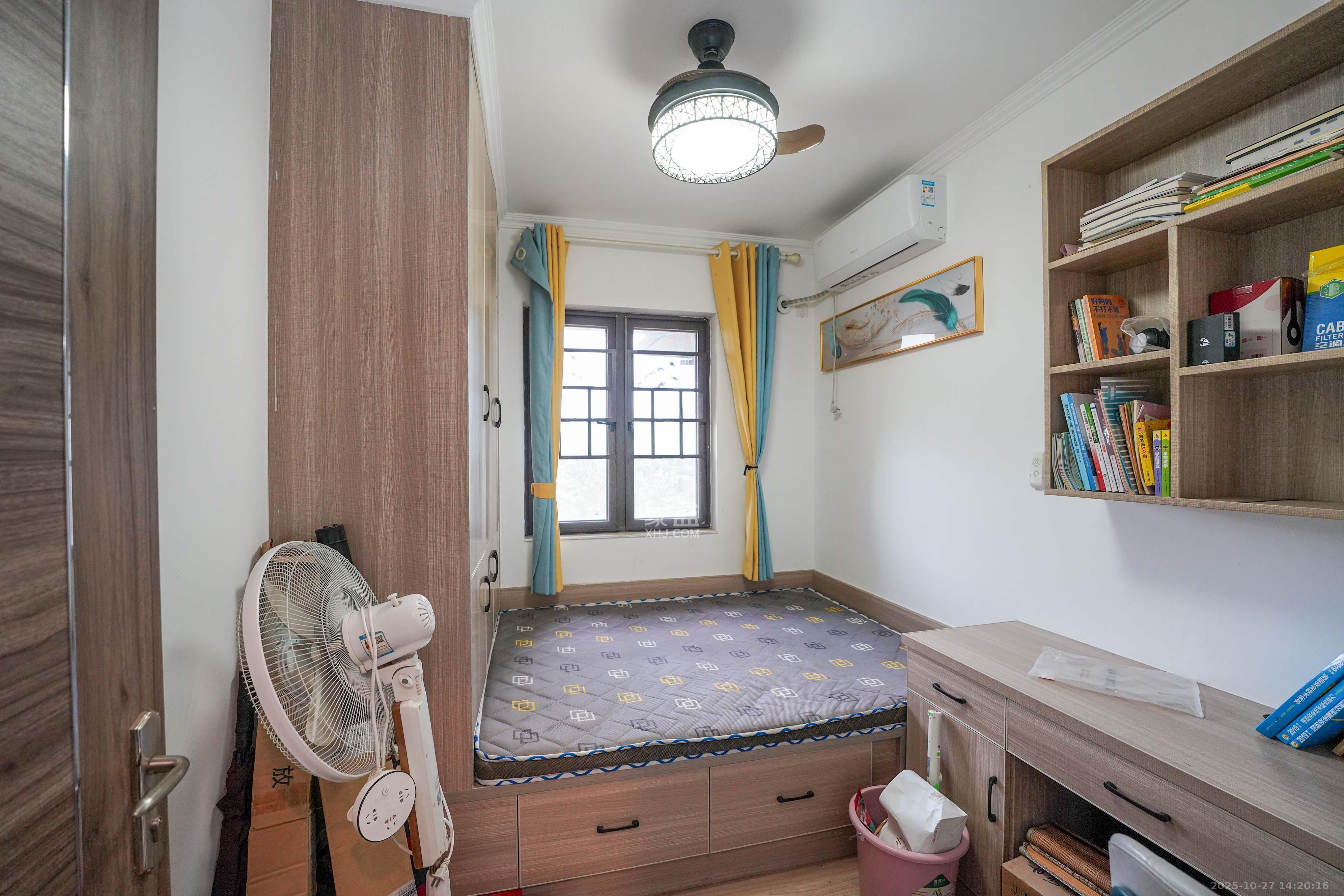 碧桂园公园壹号(凯怡茗苑)  3室2厅2卫    82.0万 碧桂园公园壹号(凯怡茗苑)  3室2厅2卫    82.0万卧室