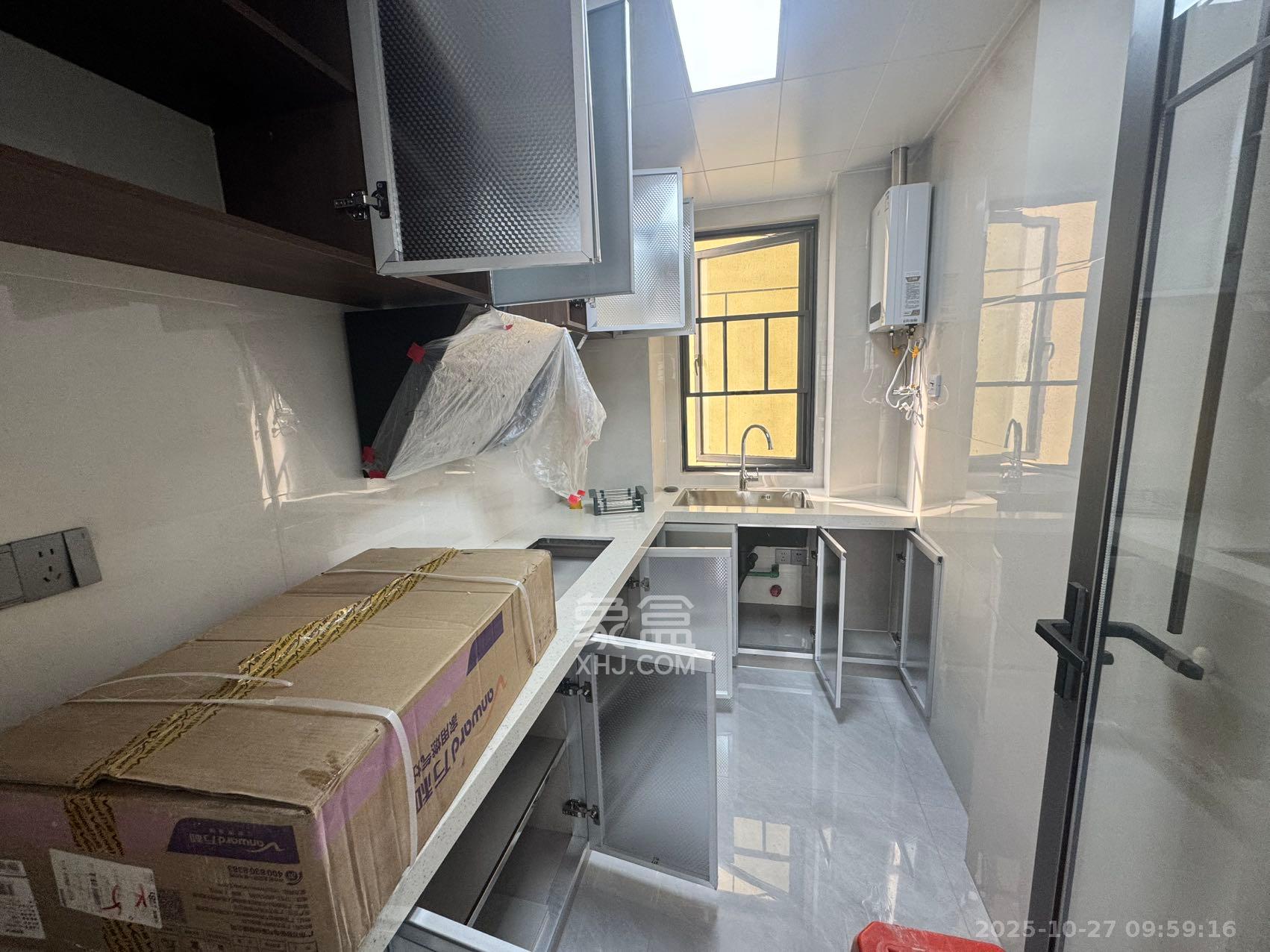 金石蓉园  4室2厅2卫    3500.0元/月室内图