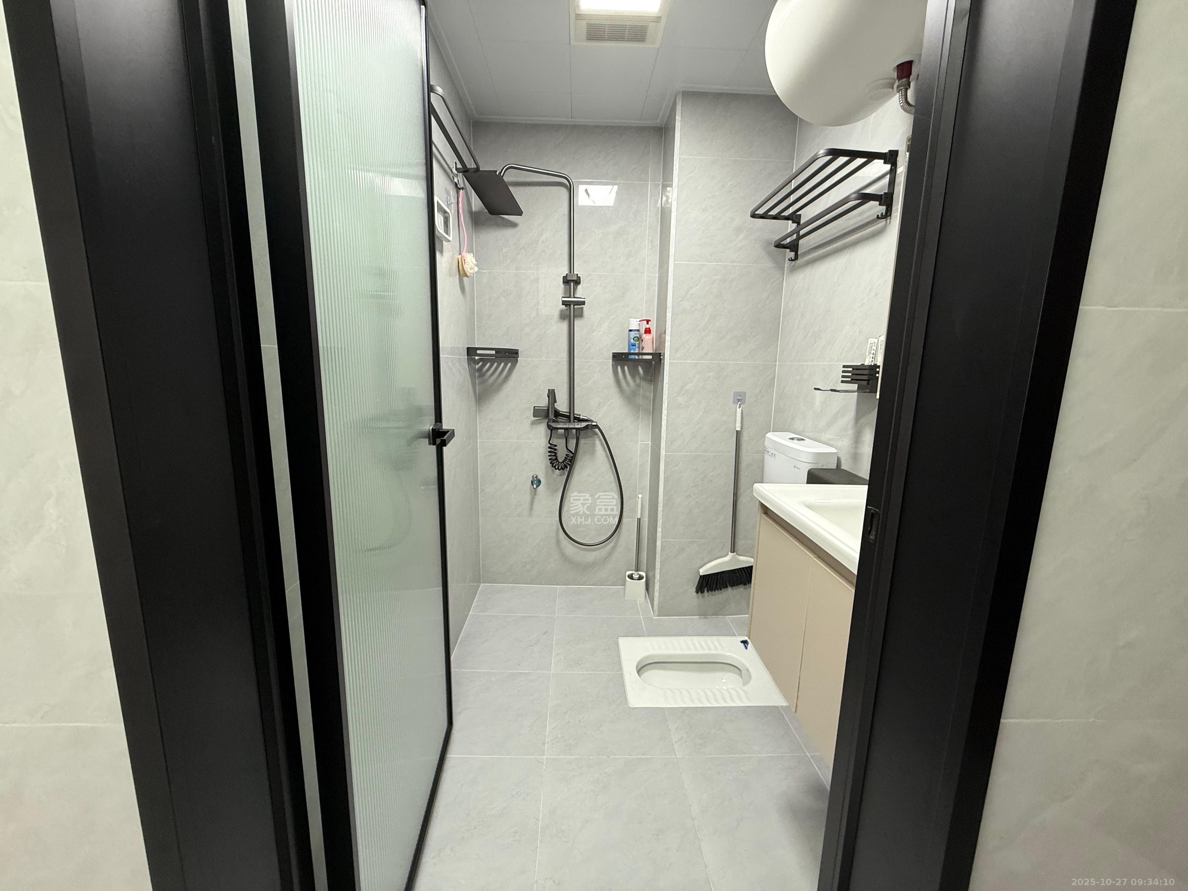 友兴家园  1室0厅0卫    1500.0元/月 友兴家园  1室0厅0卫    1500.0元/月室内图