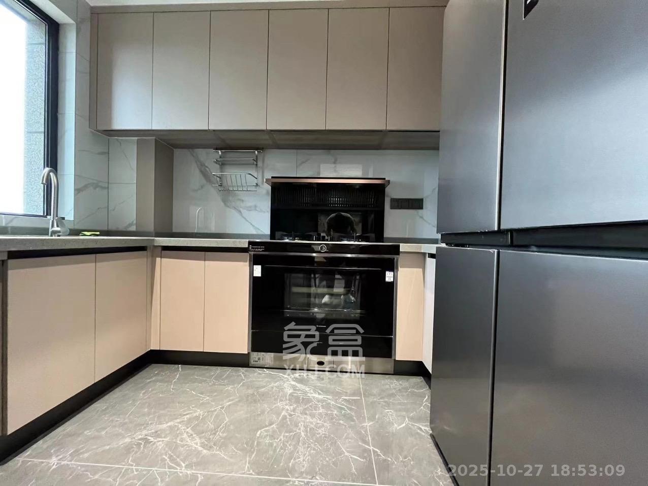 晟通牡丹舸  3室2厅2卫    10000.0元/月 晟通牡丹舸  3室2厅2卫    10000.0元/月室内图