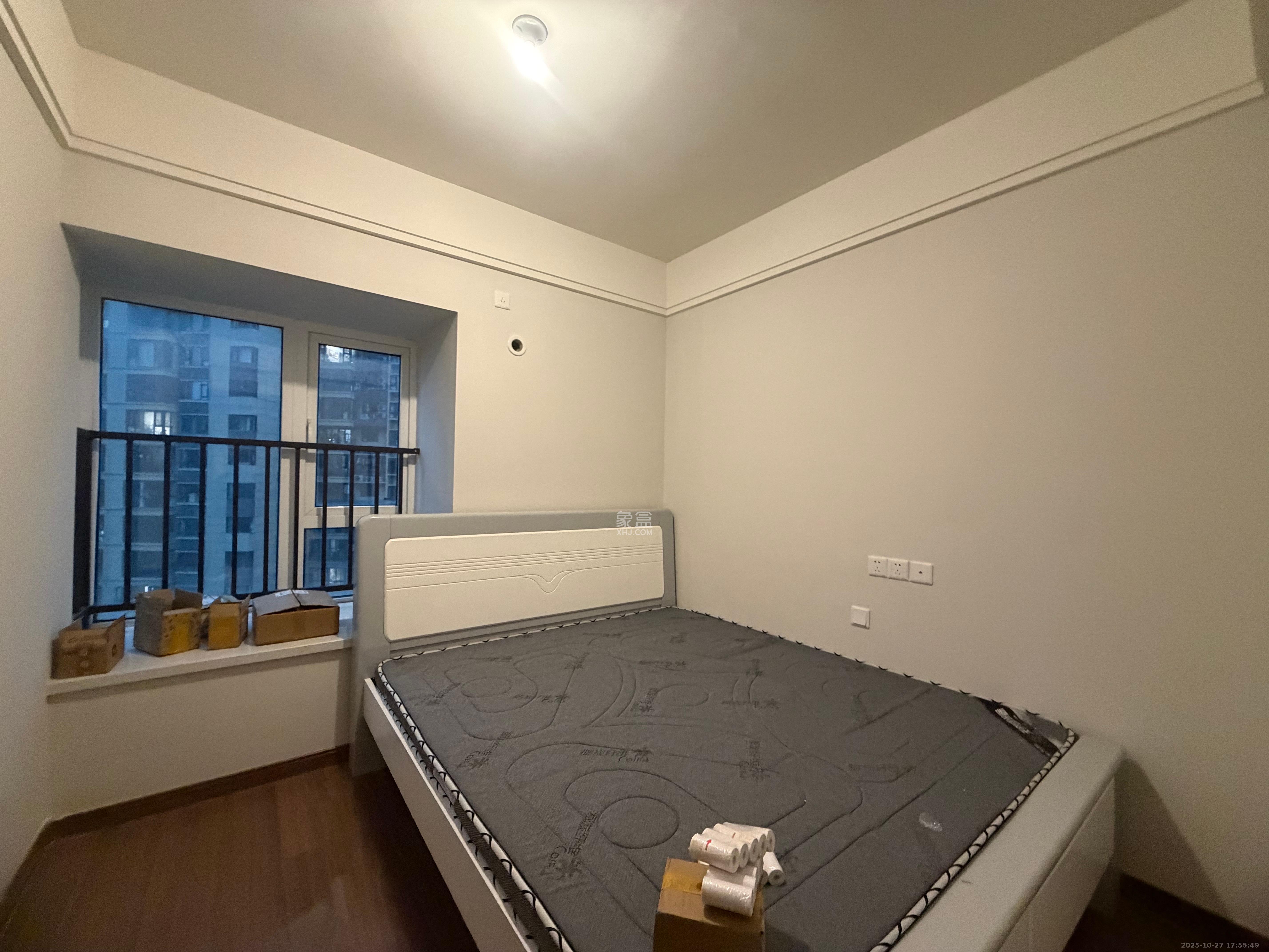 保利香槟国际  5室2厅2卫    2500.0元/月 保利香槟国际  5室2厅2卫    2500.0元/月室内图