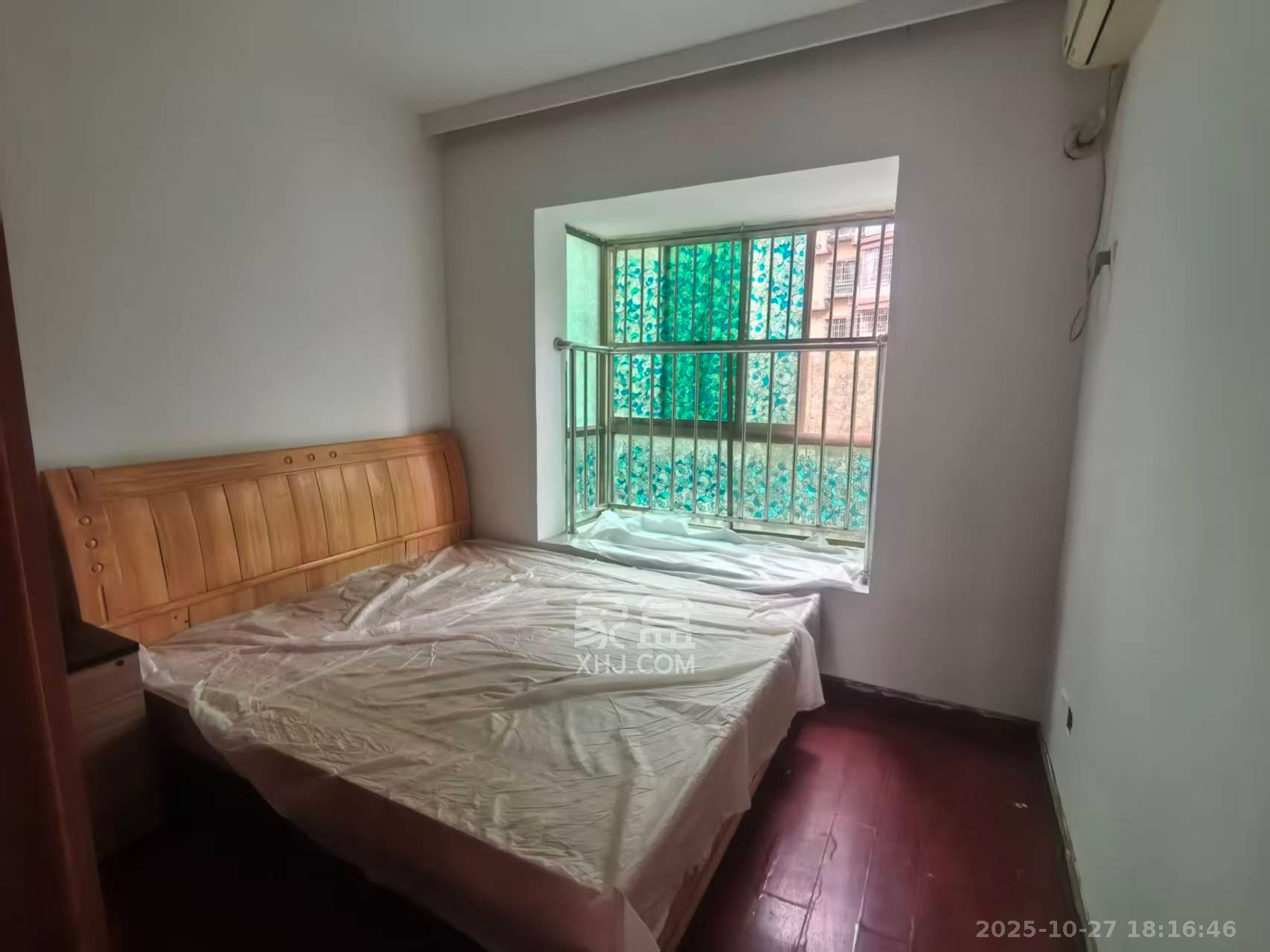 麓谷加州阳光  3室2厅1卫    2200.0元/月 麓谷加州阳光  3室2厅1卫    2200.0元/月室内图