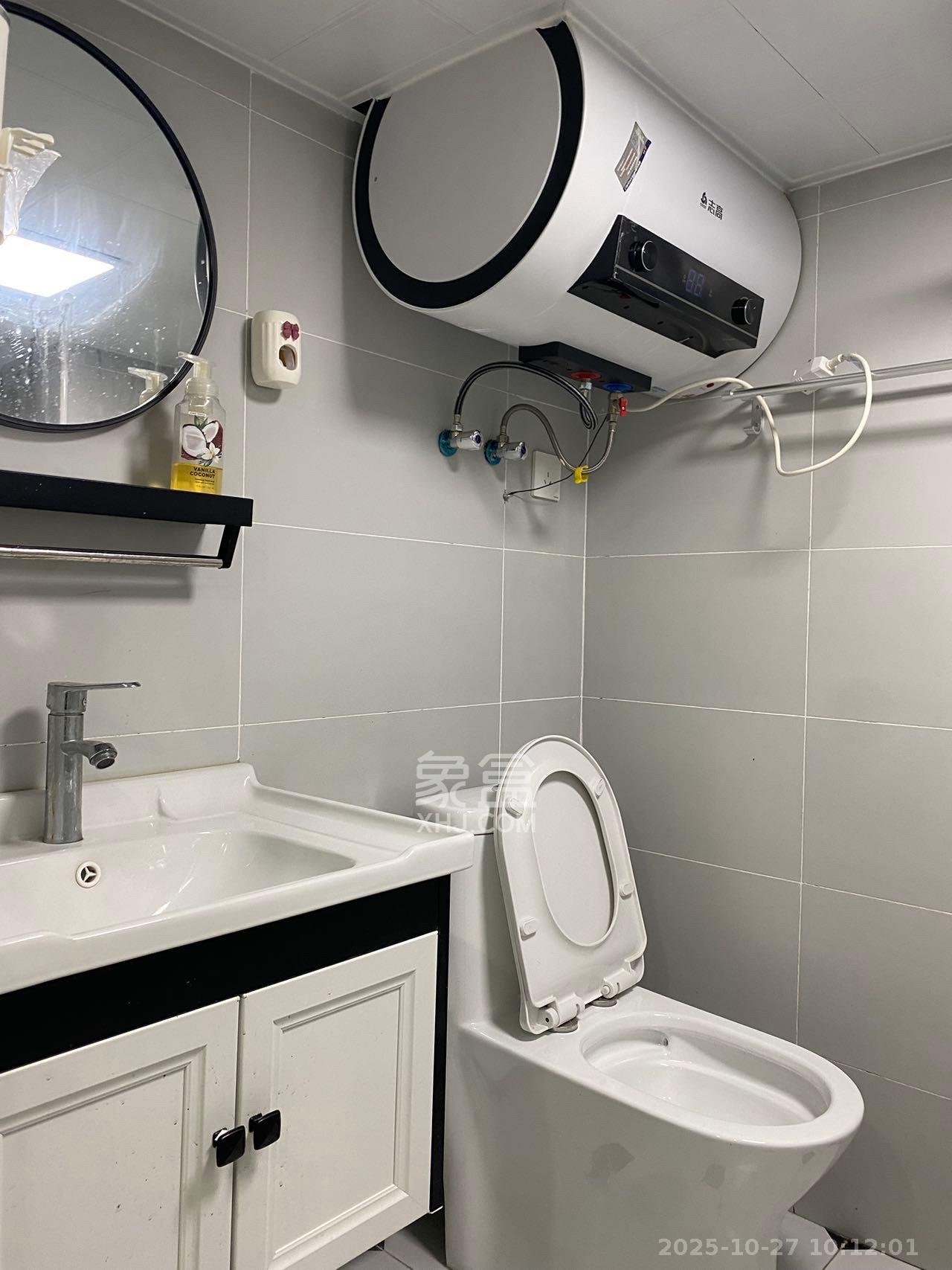 中海阅溪府 2室1厅1卫 2000.0元/月 中海阅溪府 2室1厅1卫 2000.0元/月室内图