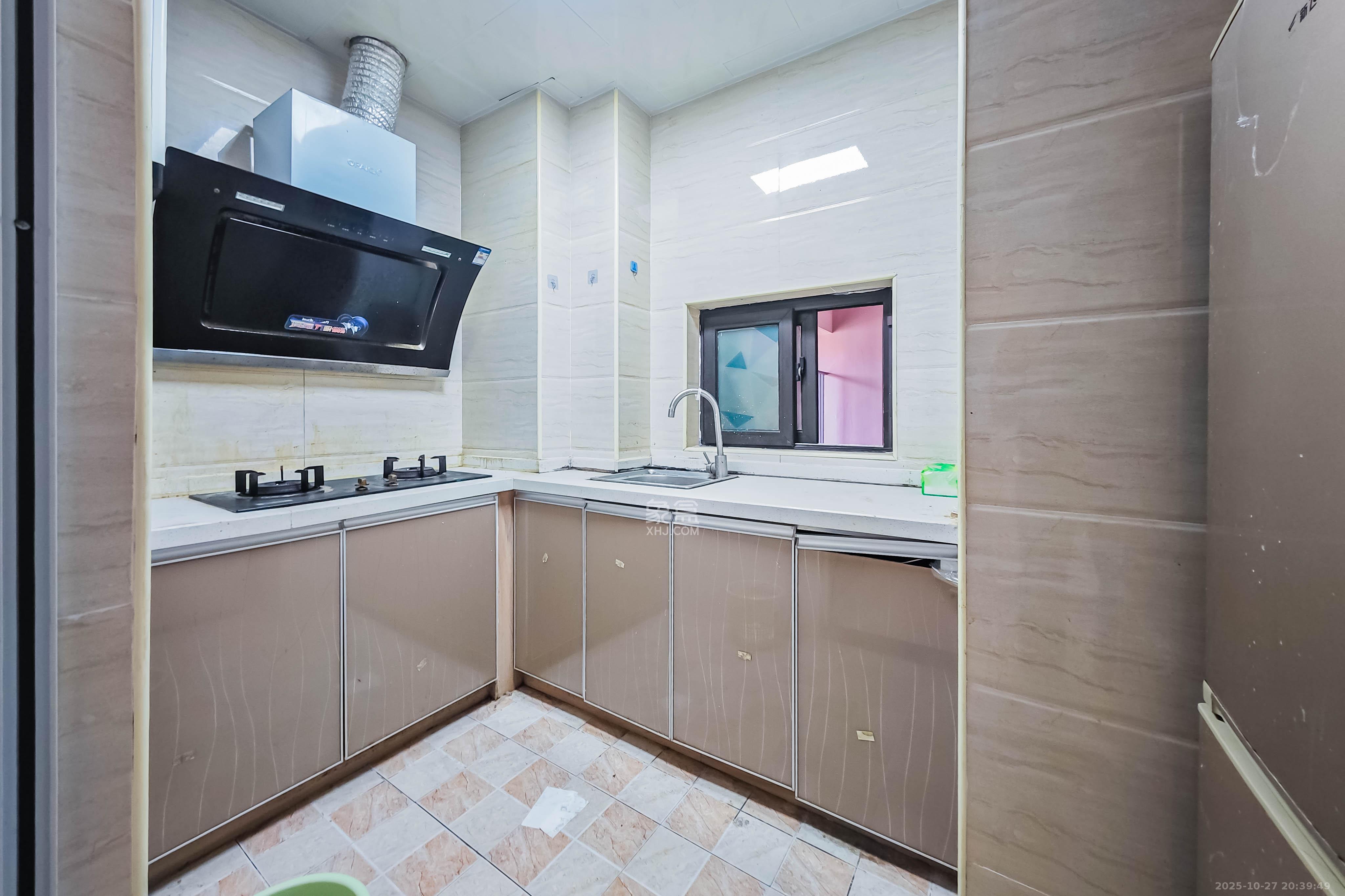 旭辉香樟公馆  2室2厅1卫    69.0万厨房