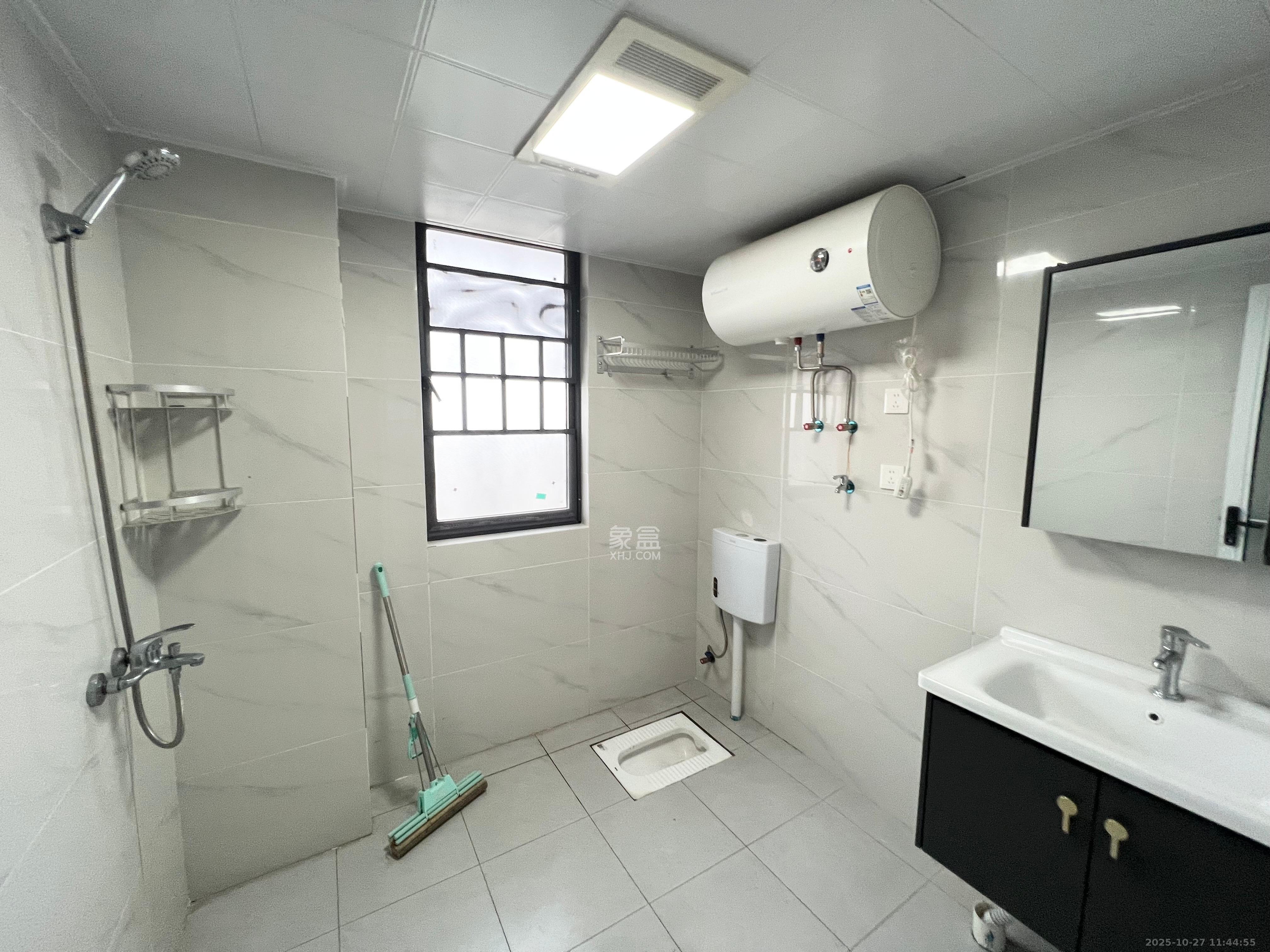 金塘家园  3室2厅2卫    2800.0元/月 金塘家园  3室2厅2卫    2800.0元/月室内图