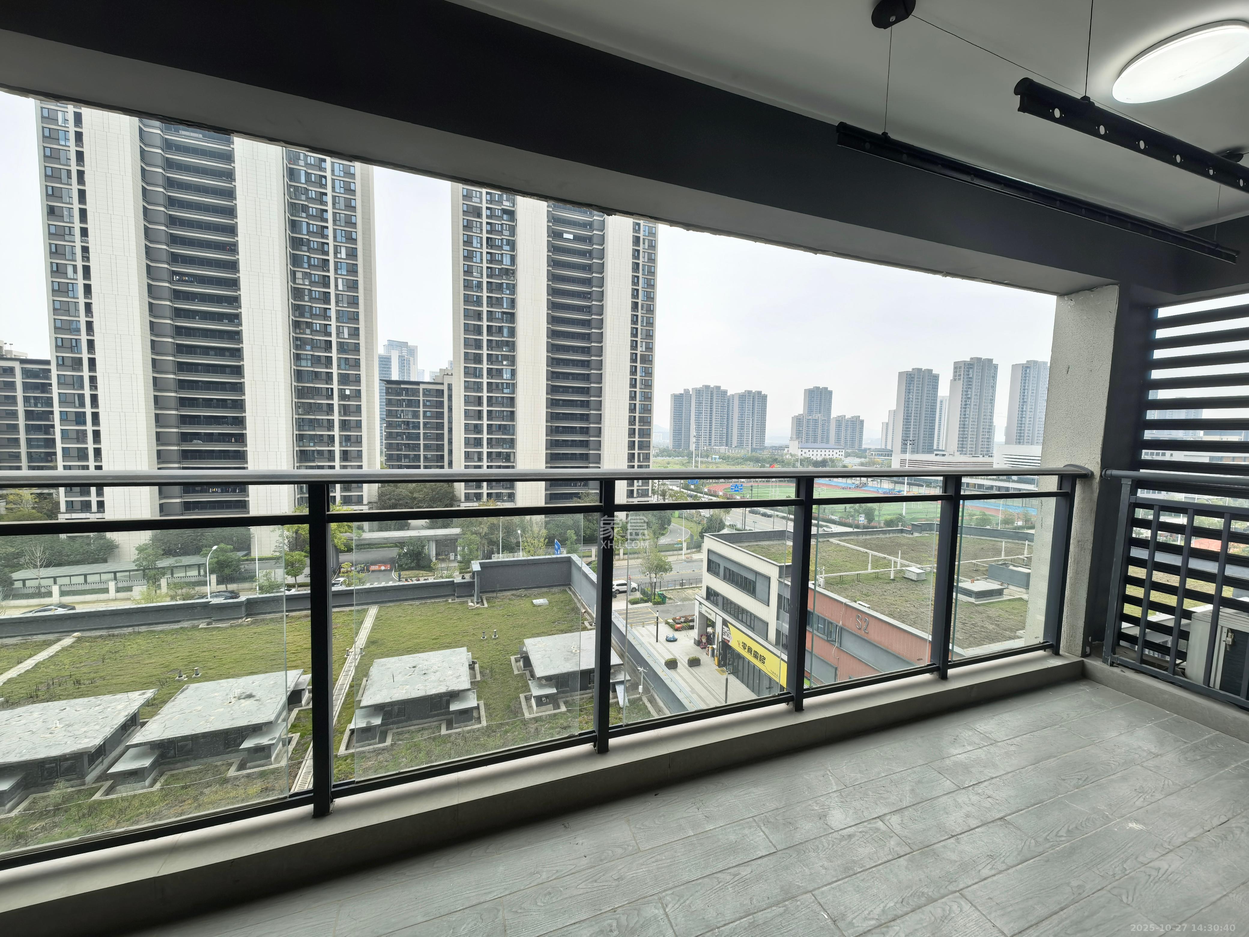 中海麓山境北区  4室2厅2卫    3000.0元/月室内图