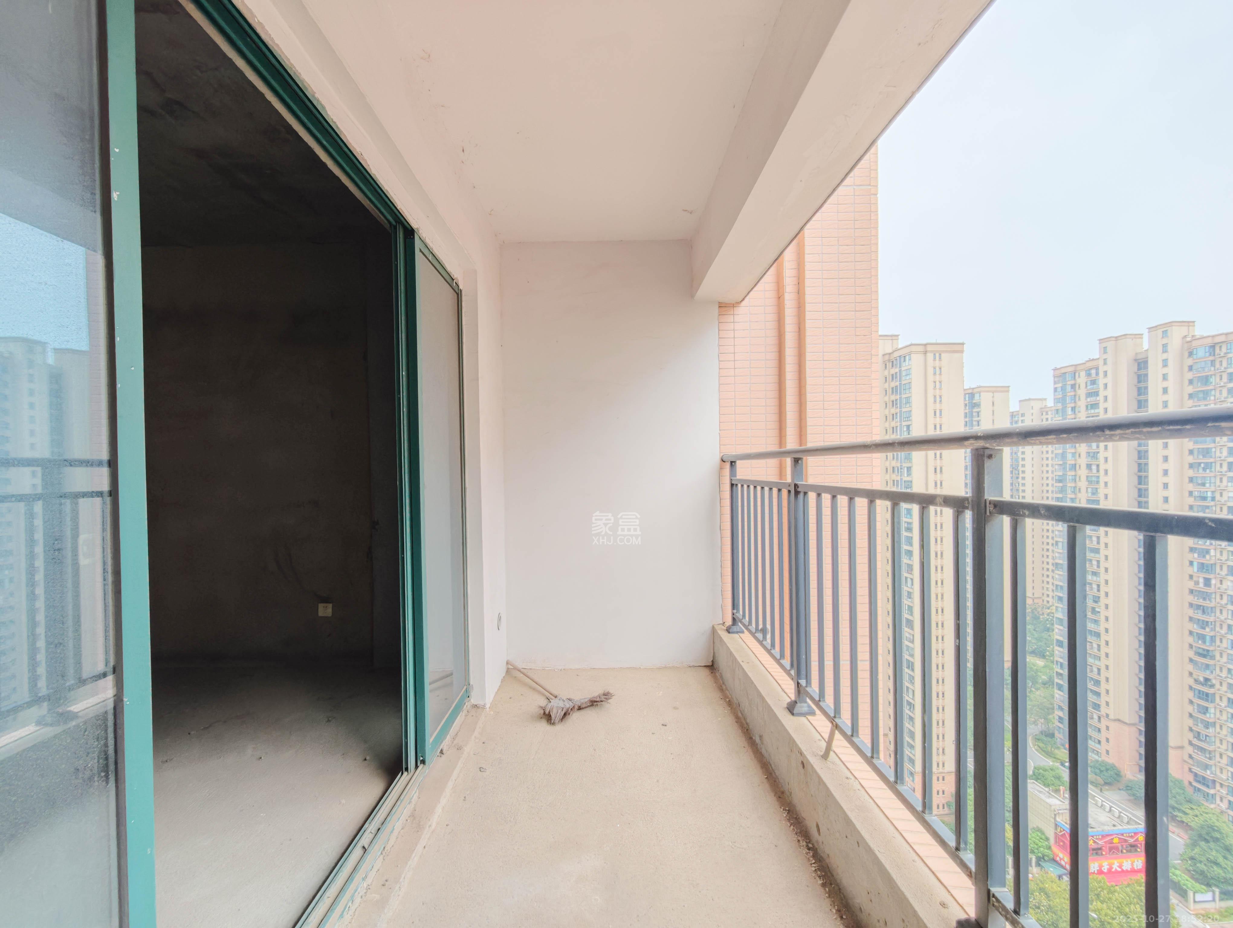 博长山水香颐  1室2厅1卫    62.0万阳台