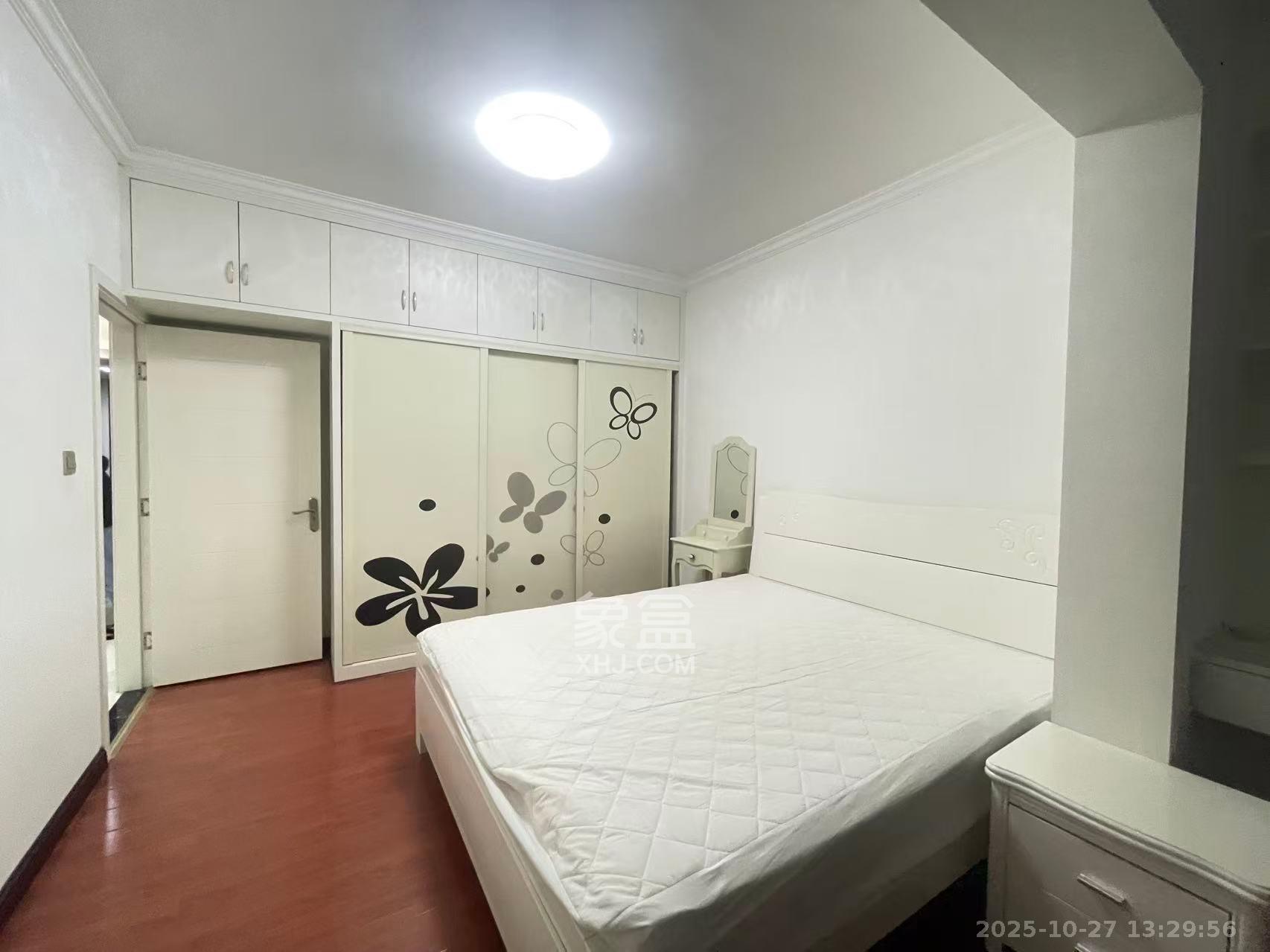 鑫科明珠  2室2厅1卫    2200.0元/月室内图