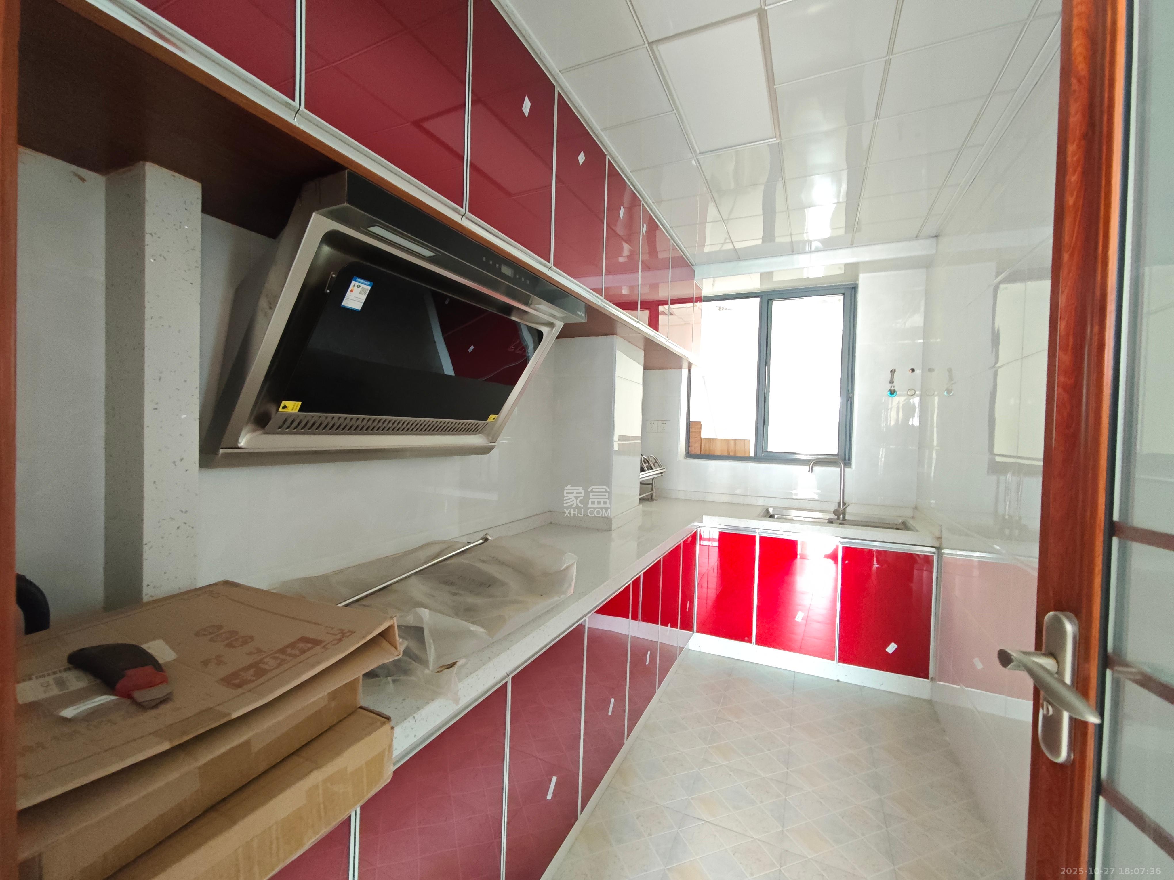 天麓尚层 3室2厅1卫 2300.0元/月 天麓尚层 3室2厅1卫 2300.0元/月室内图