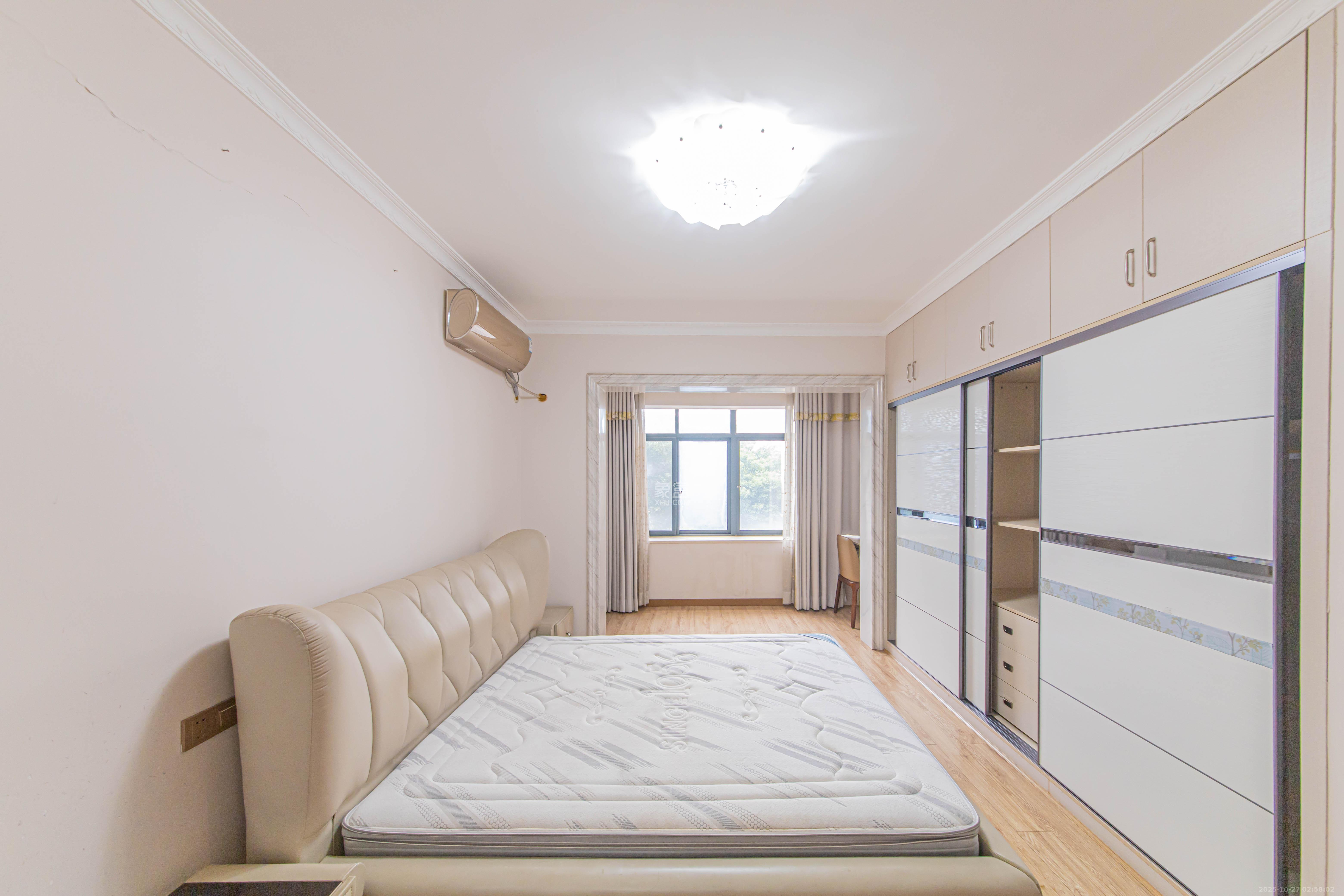 中建芙蓉嘉苑 3室2厅2卫 130.0万 中建芙蓉嘉苑 3室2厅2卫 130.0万卧室