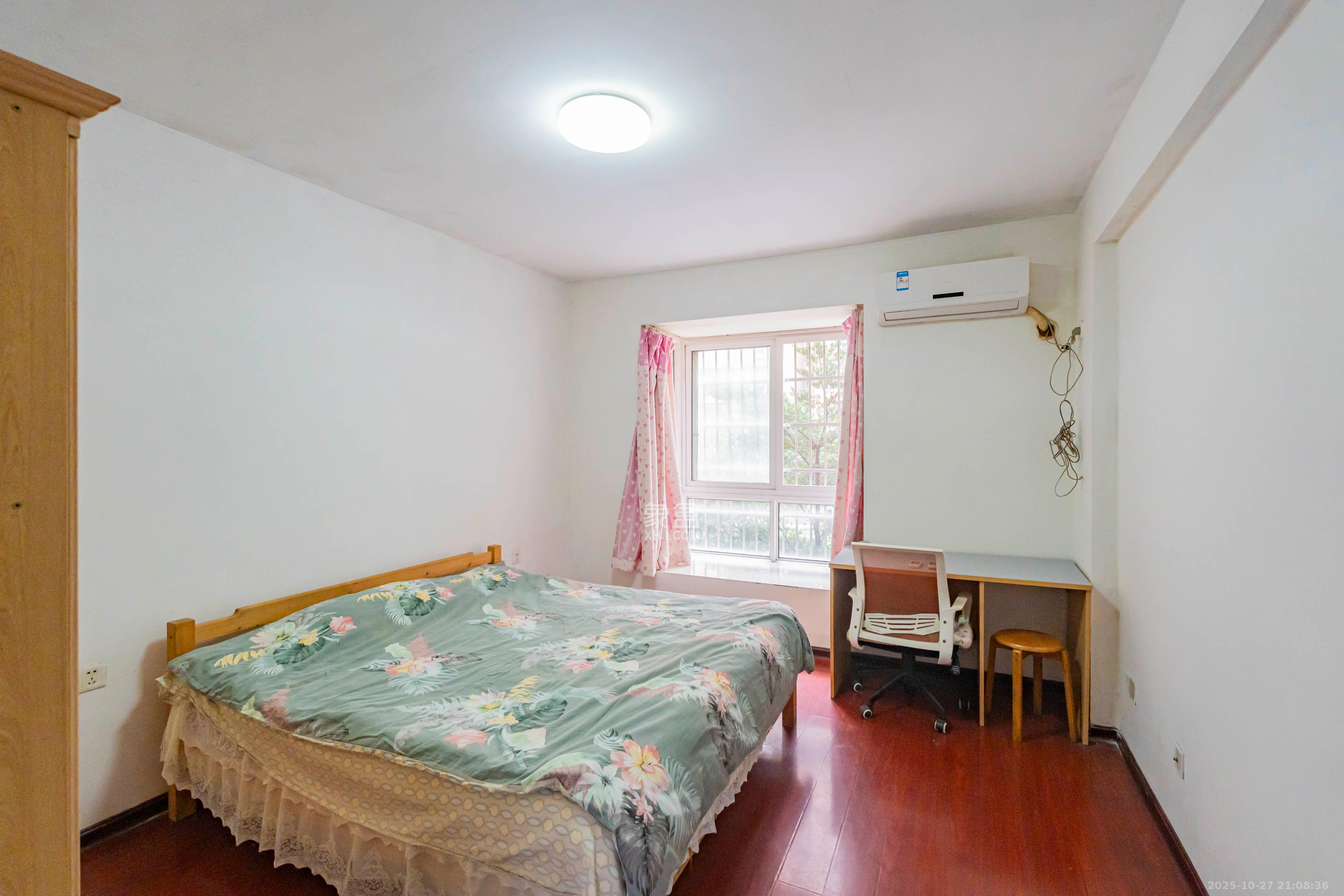 四方锦城  2室1厅1卫    72.0万 四方锦城  2室1厅1卫    72.0万卧室