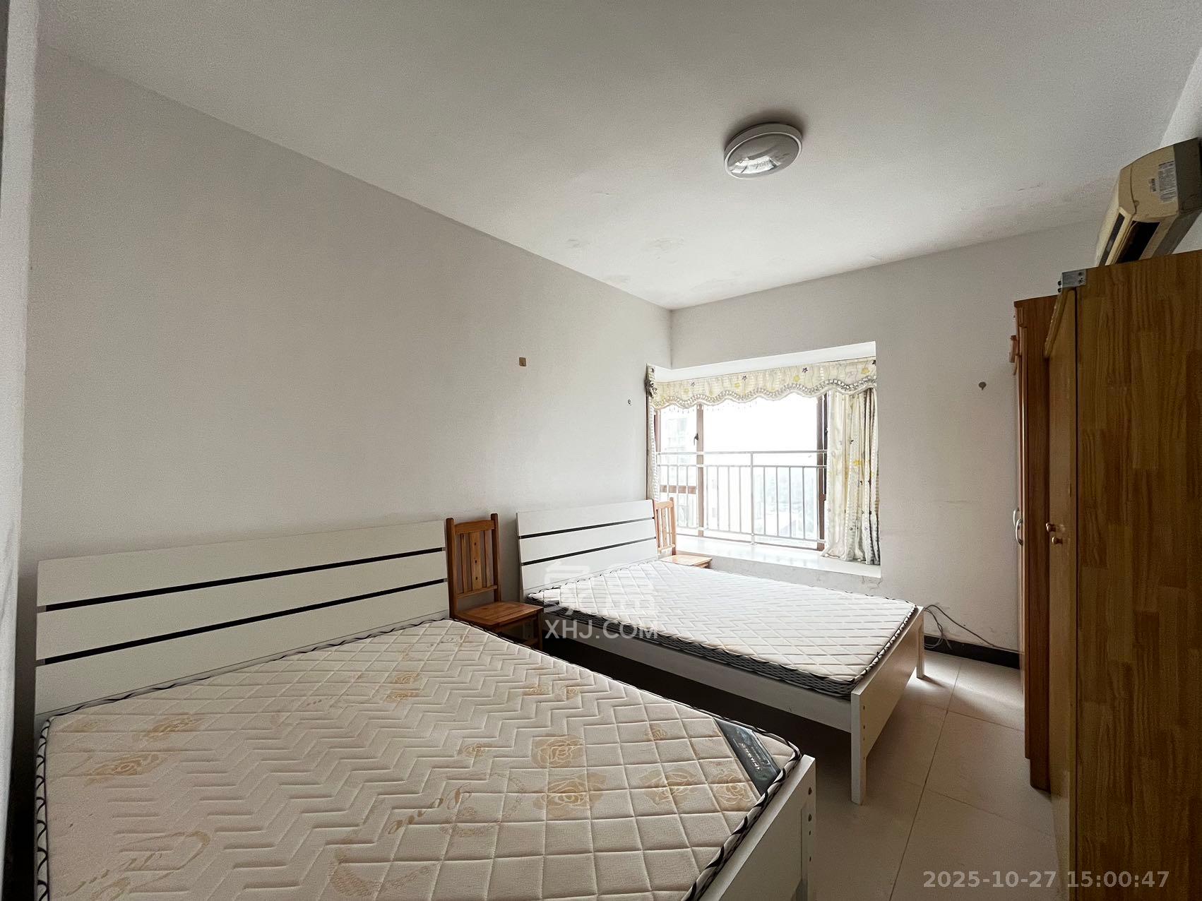 高信向日葵  3室2厅2卫    2600.0元/月室内图