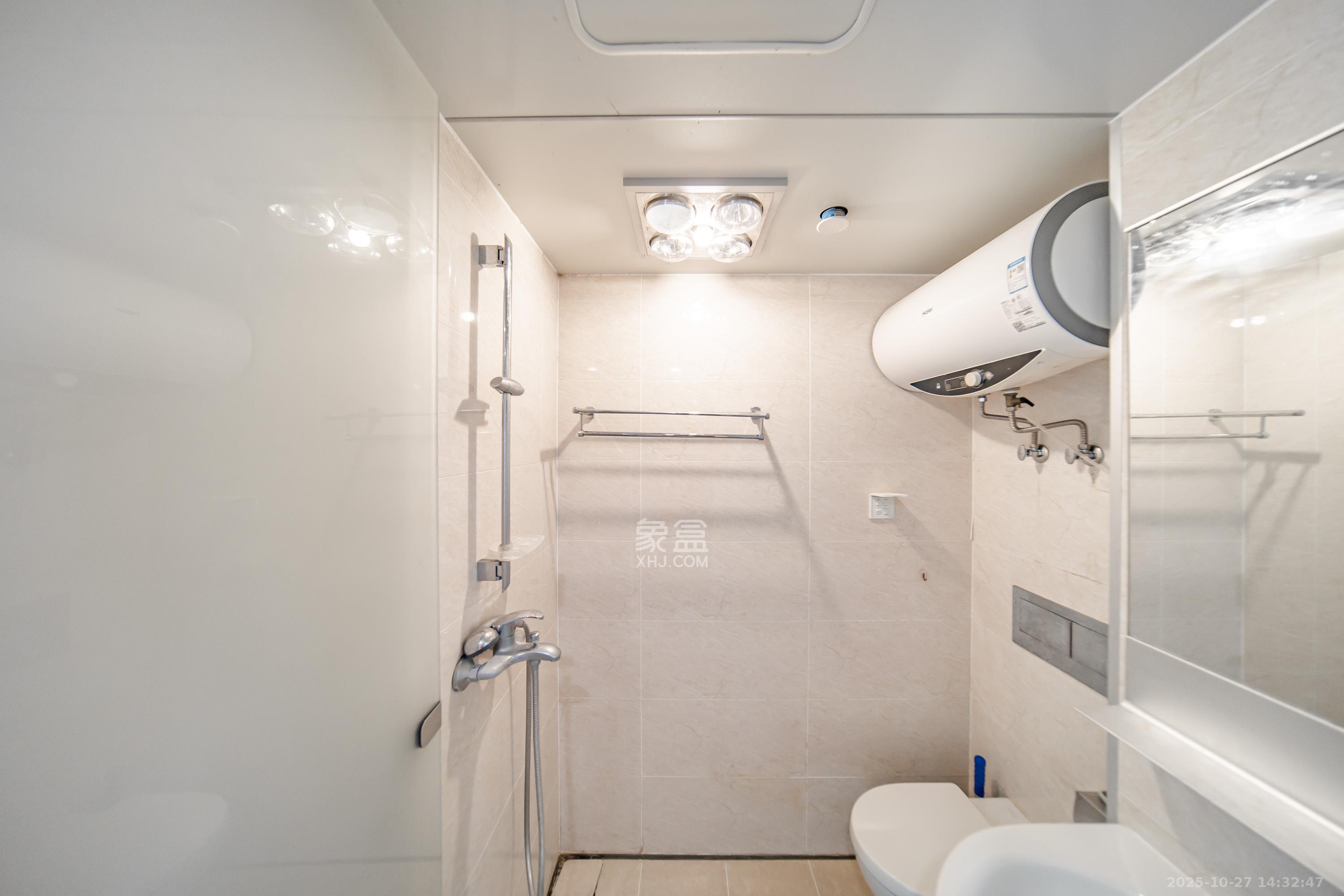 万科金域缇香  1室0厅1卫    36.0万 万科金域缇香  1室0厅1卫    36.0万卫生间