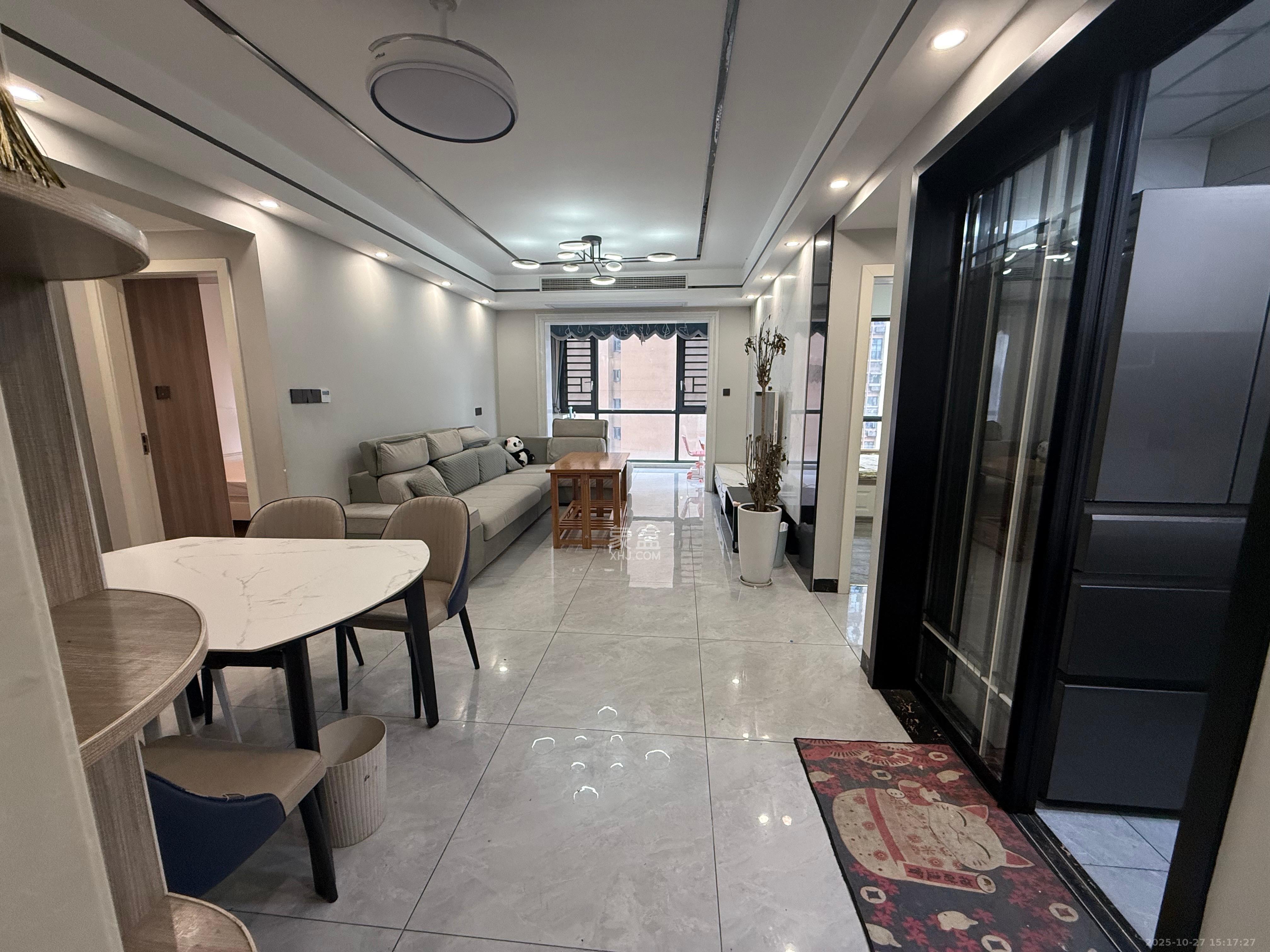 福晟钱隆国际(晟冉景苑)  3室2厅1卫    2400.0元/月 福晟钱隆国际(晟冉景苑)  3室2厅1卫    2400.0元/月