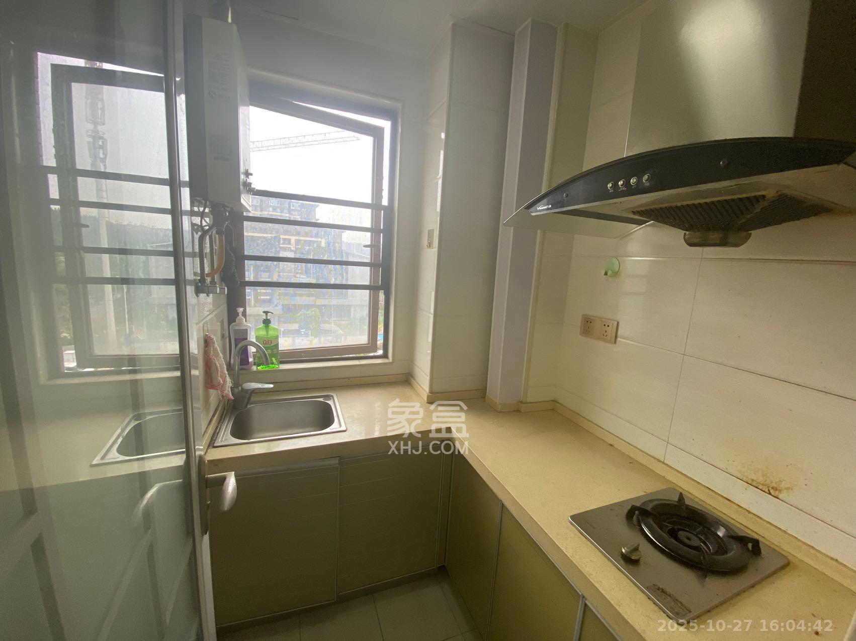 金房奥斯卡  1室0厅0卫    1300.0元/月 金房奥斯卡  1室0厅0卫    1300.0元/月室内图