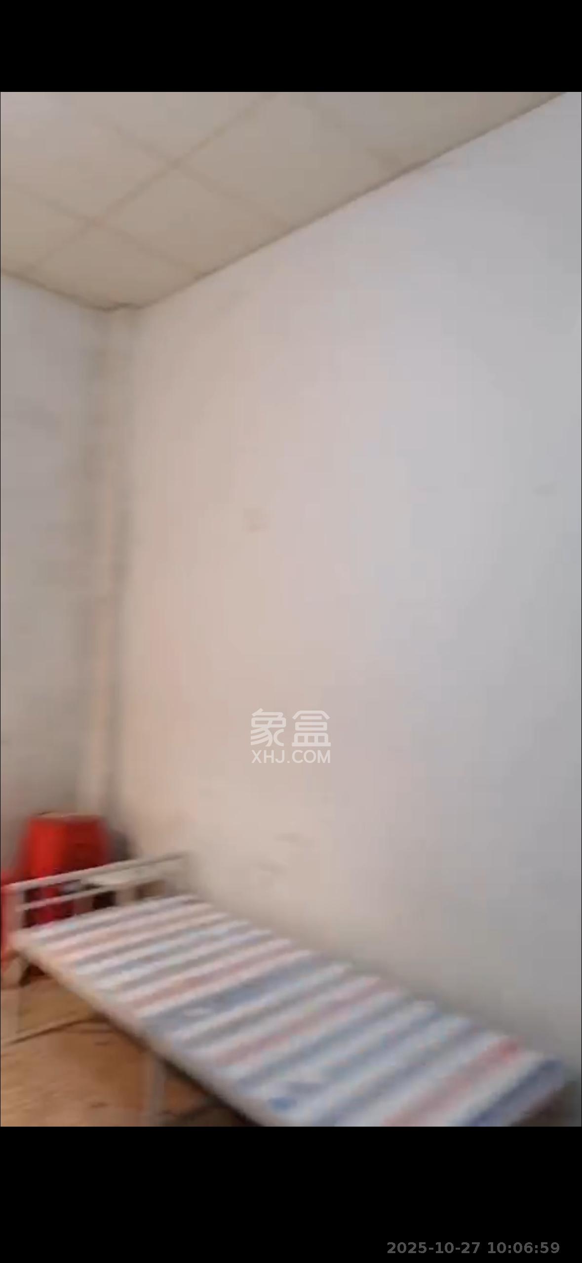 黄鹤小区4片 1室1厅1卫 950.0元/月 黄鹤小区4片 1室1厅1卫 950.0元/月室内图