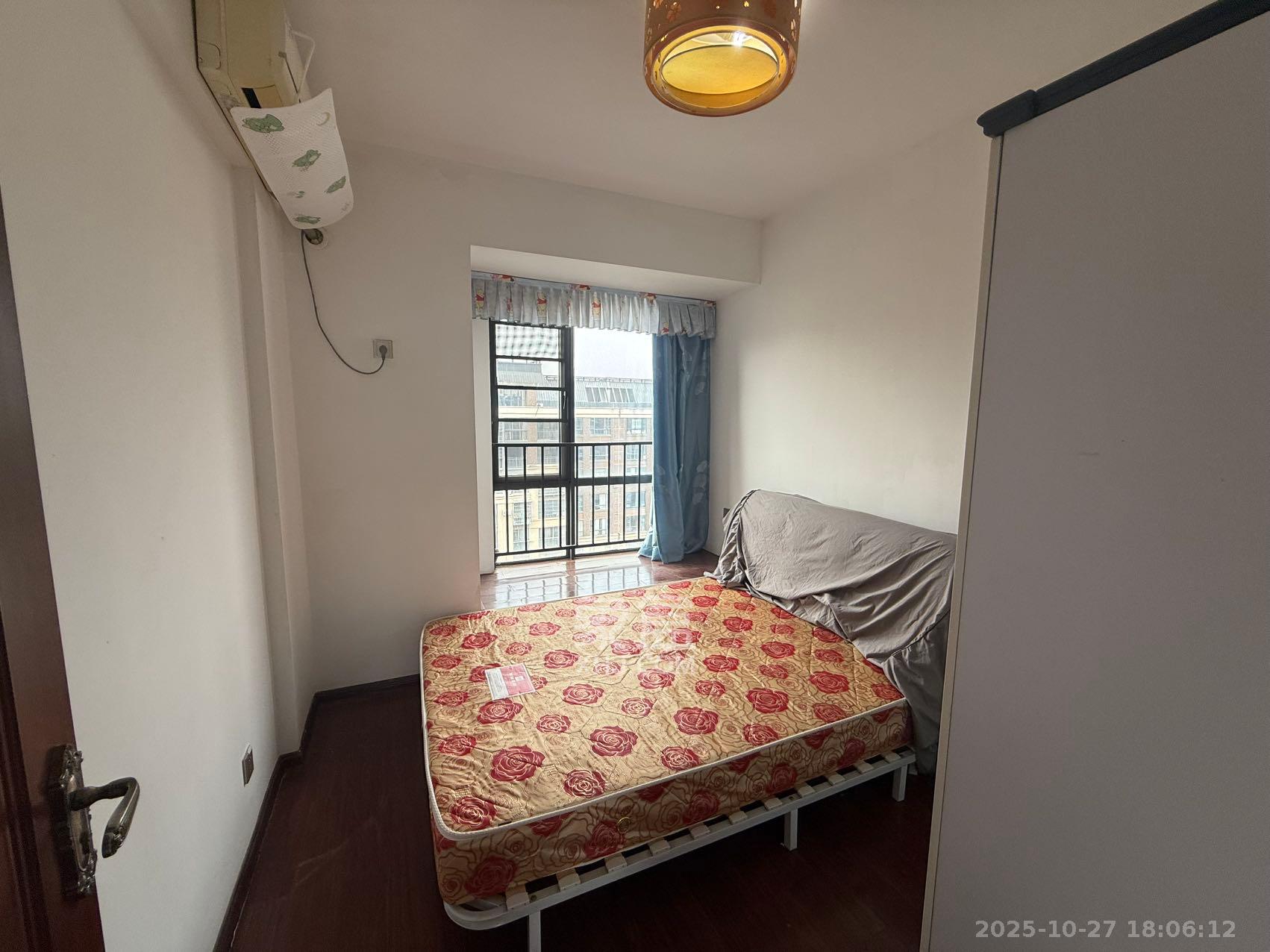 五矿紫湖香醍 3室2厅2卫 1600.0元/月 五矿紫湖香醍 3室2厅2卫 1600.0元/月室内图