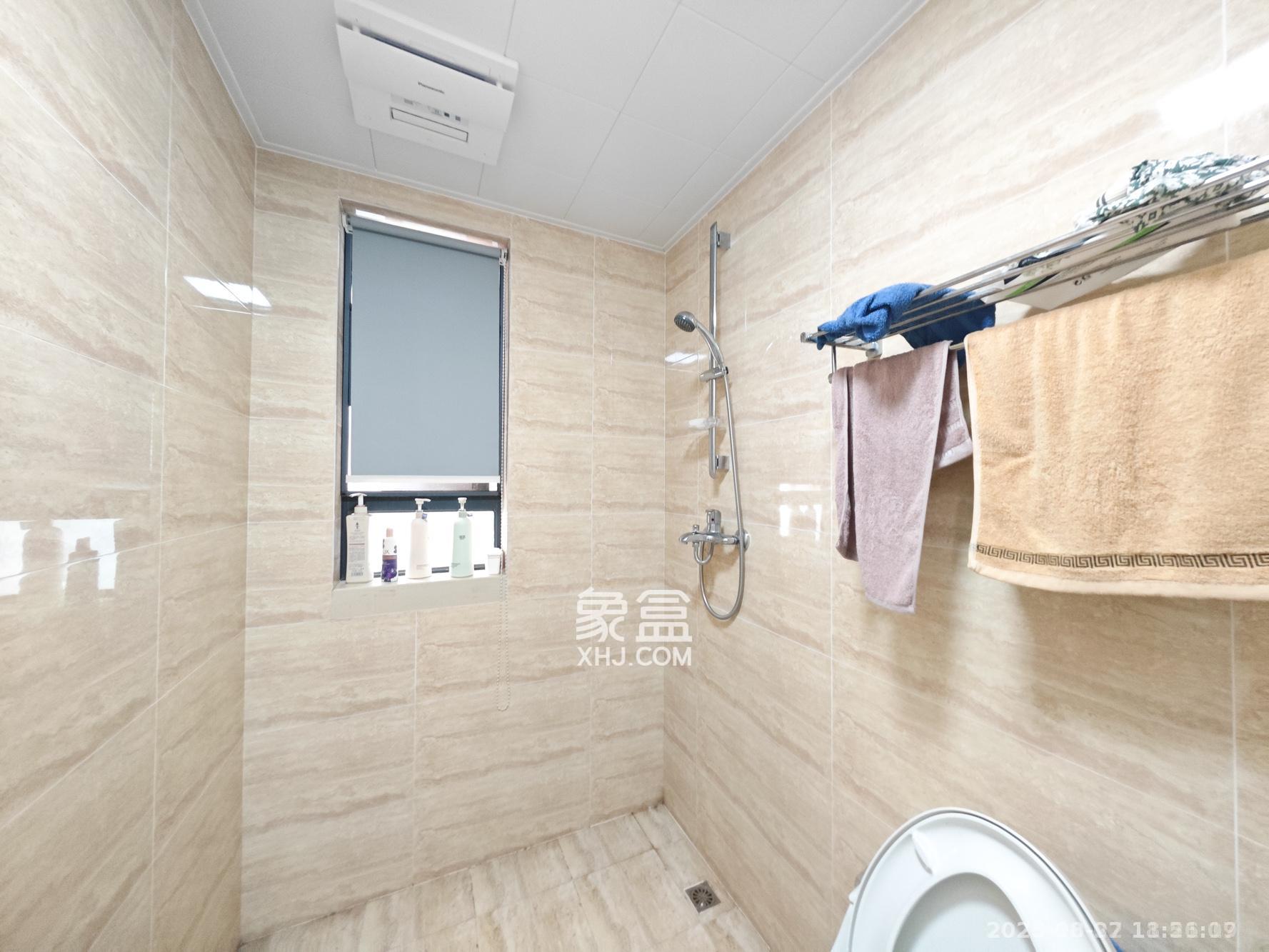 万科魅力之城观澜里  3室2厅2卫    2600.0元/月室内图