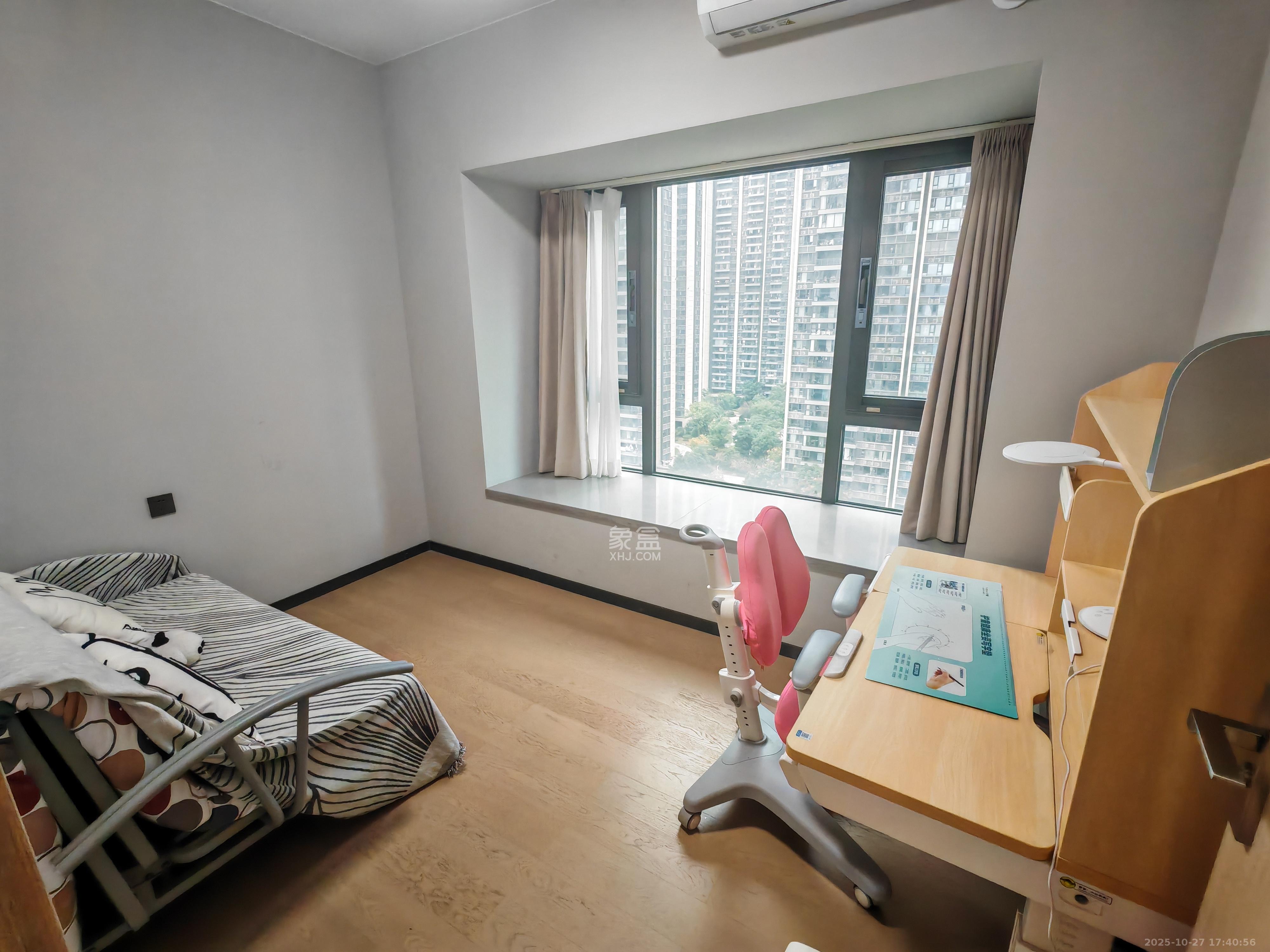 时代梅溪领峰 4室2厅2卫 3800.0元/月 时代梅溪领峰 4室2厅2卫 3800.0元/月室内图